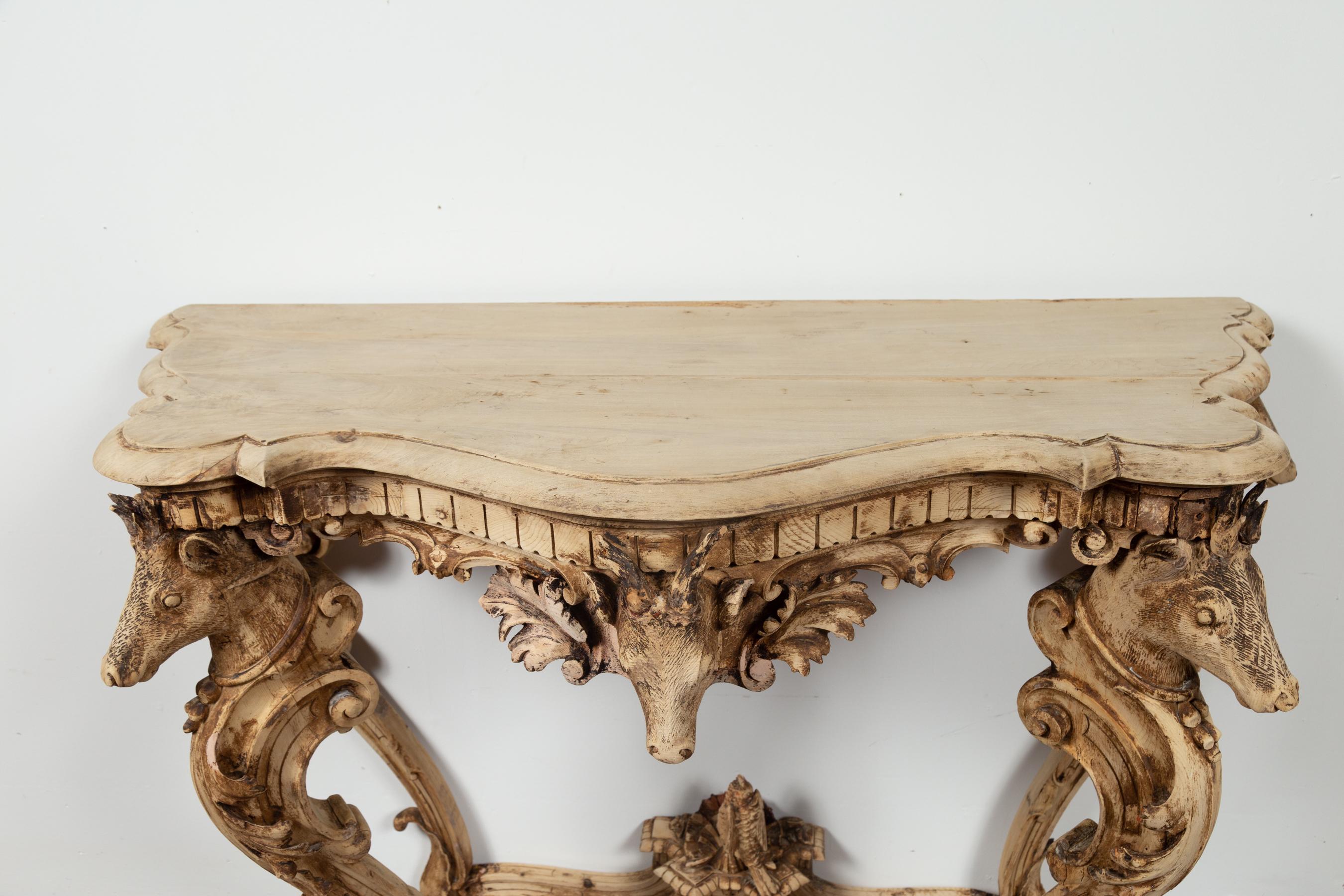 English Rococo Style 1880s Carved and Bleached Oak Console Table with Deer Heads For Sale 1