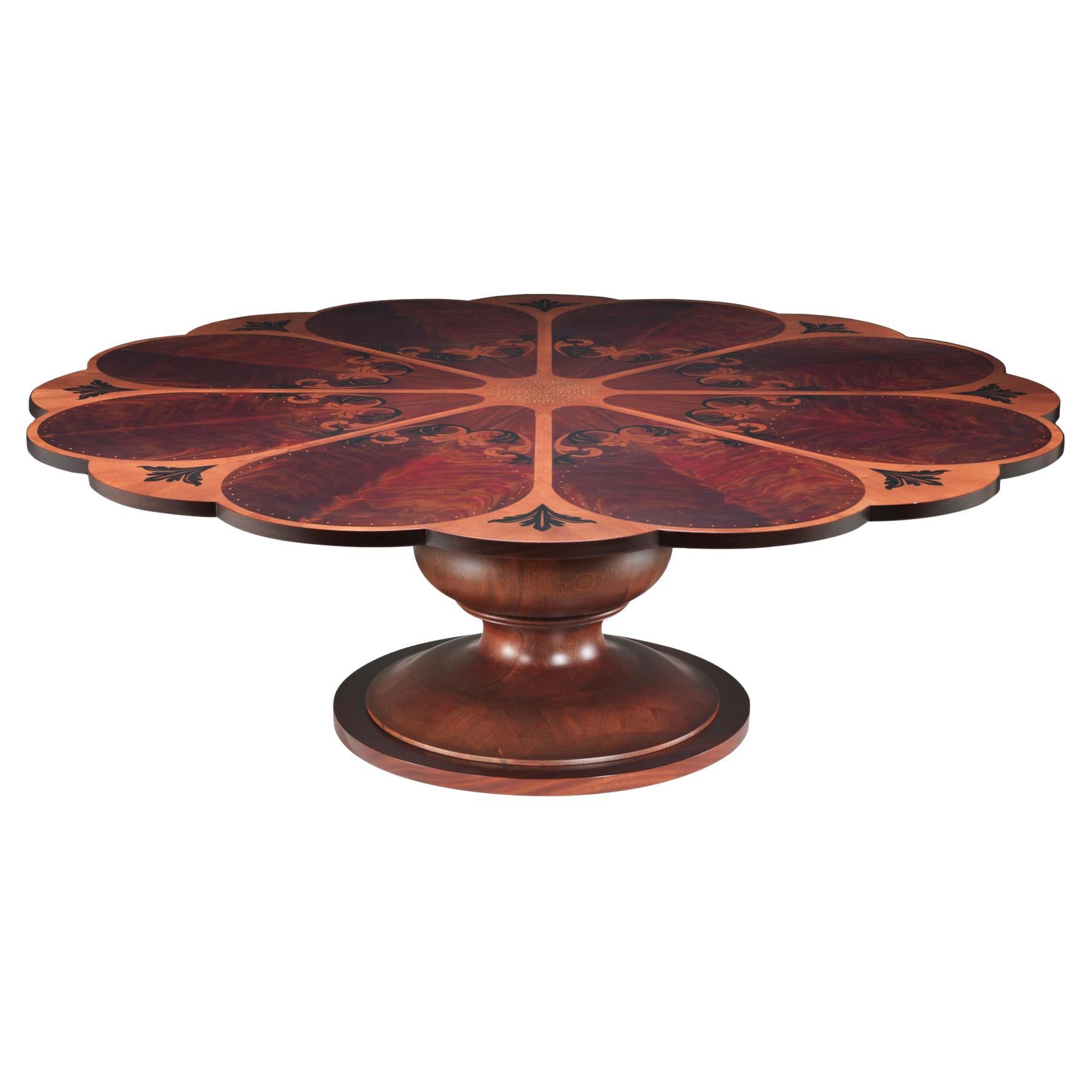 Table de salle à manger ronde marquetée ENGLISH ROSE en bois d'acajou massif et laiton