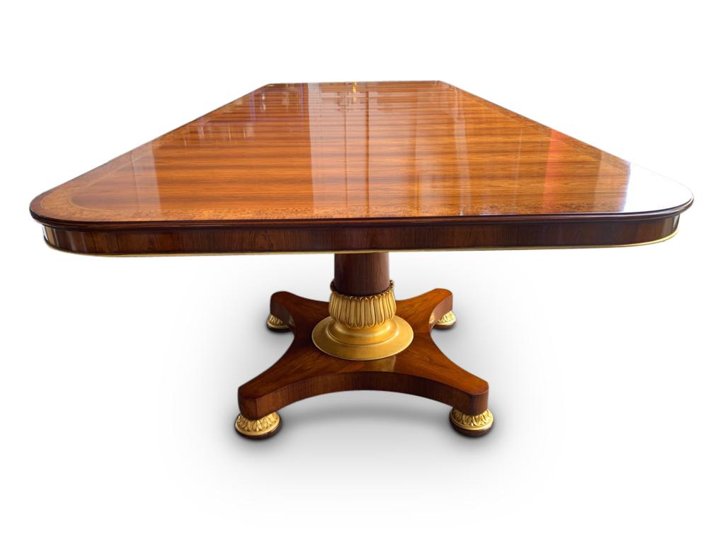 English Rosewood Dining Table, 20th Century In Excellent Condition For Sale In London, GB