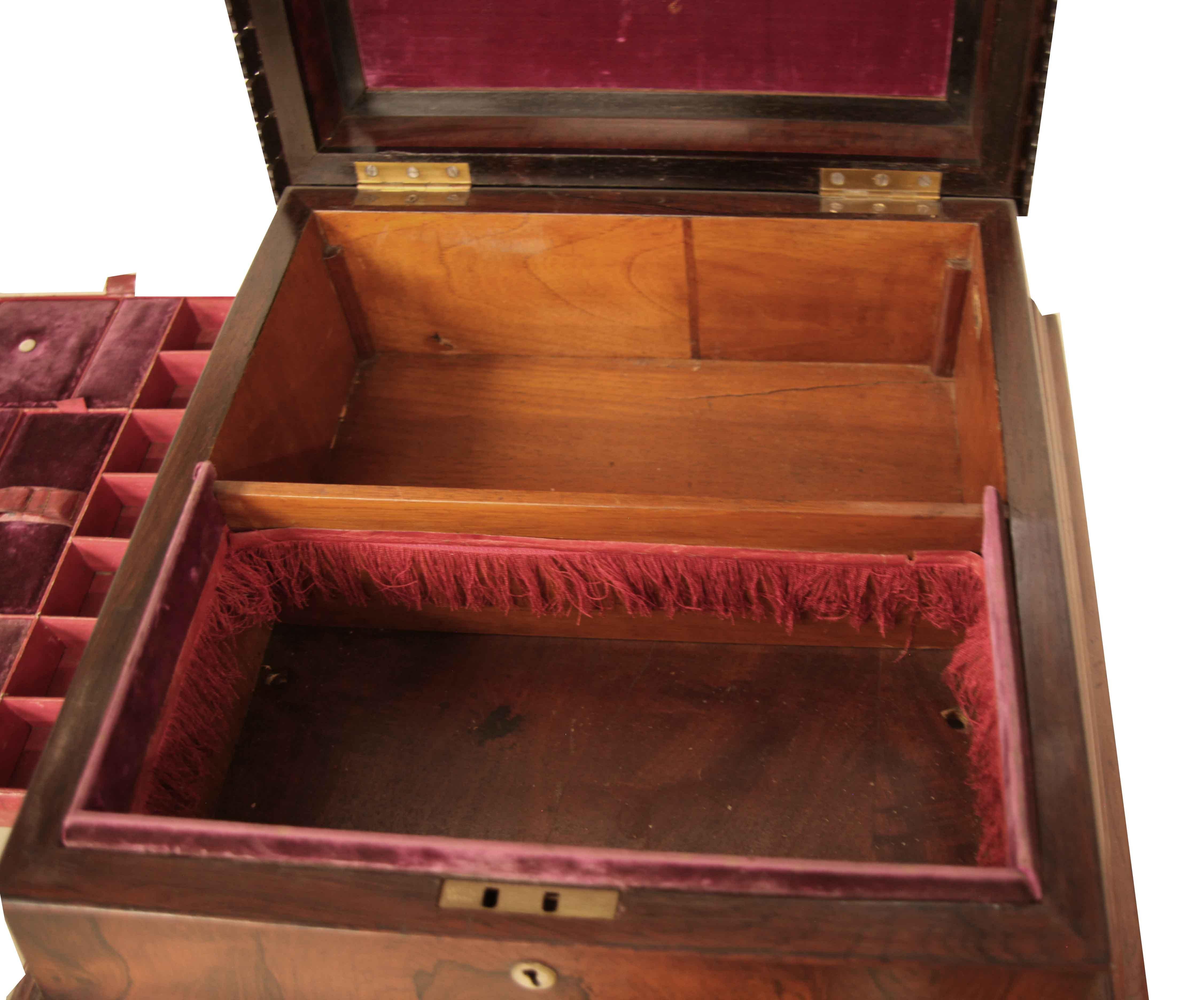 English Rosewood Fitted Dressing Box For Sale 1
