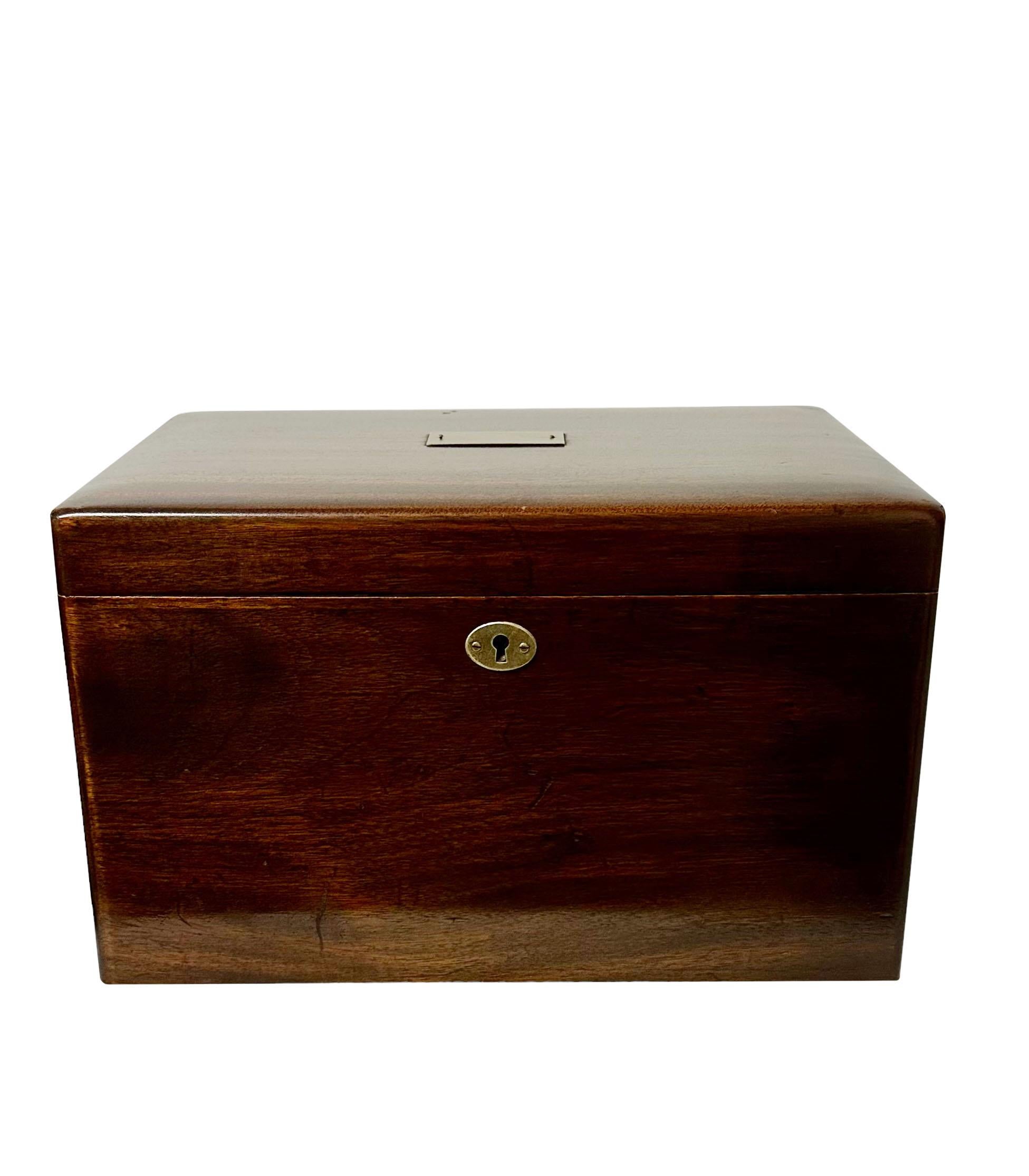 Inizio XX secolo Humidor inglese in palissandro in vendita