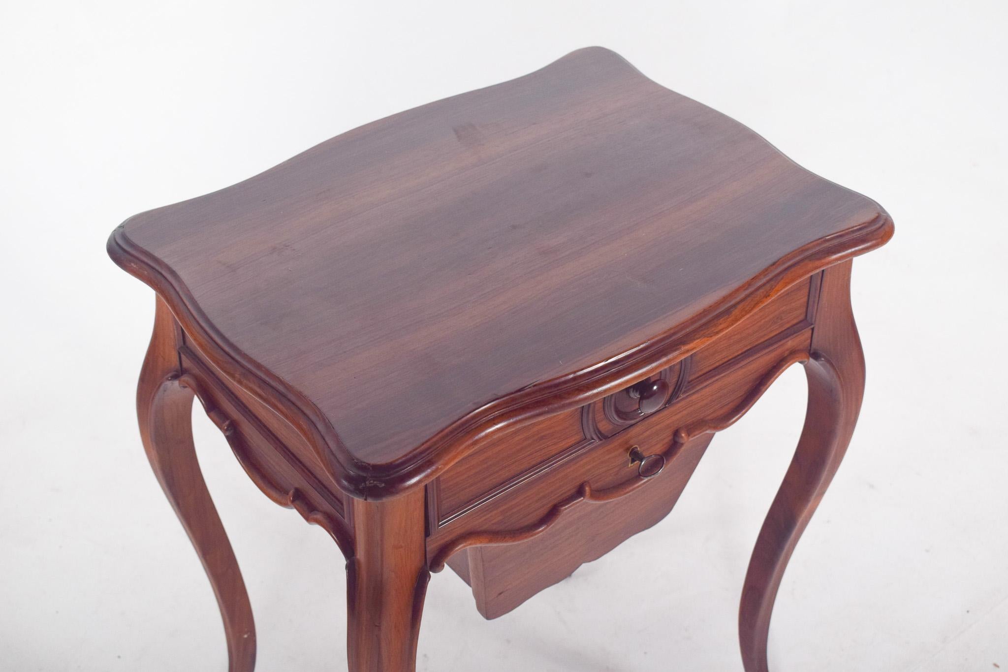 Table à pot en bois de rose anglais Bon état - En vente à Lisboa, Lisboa