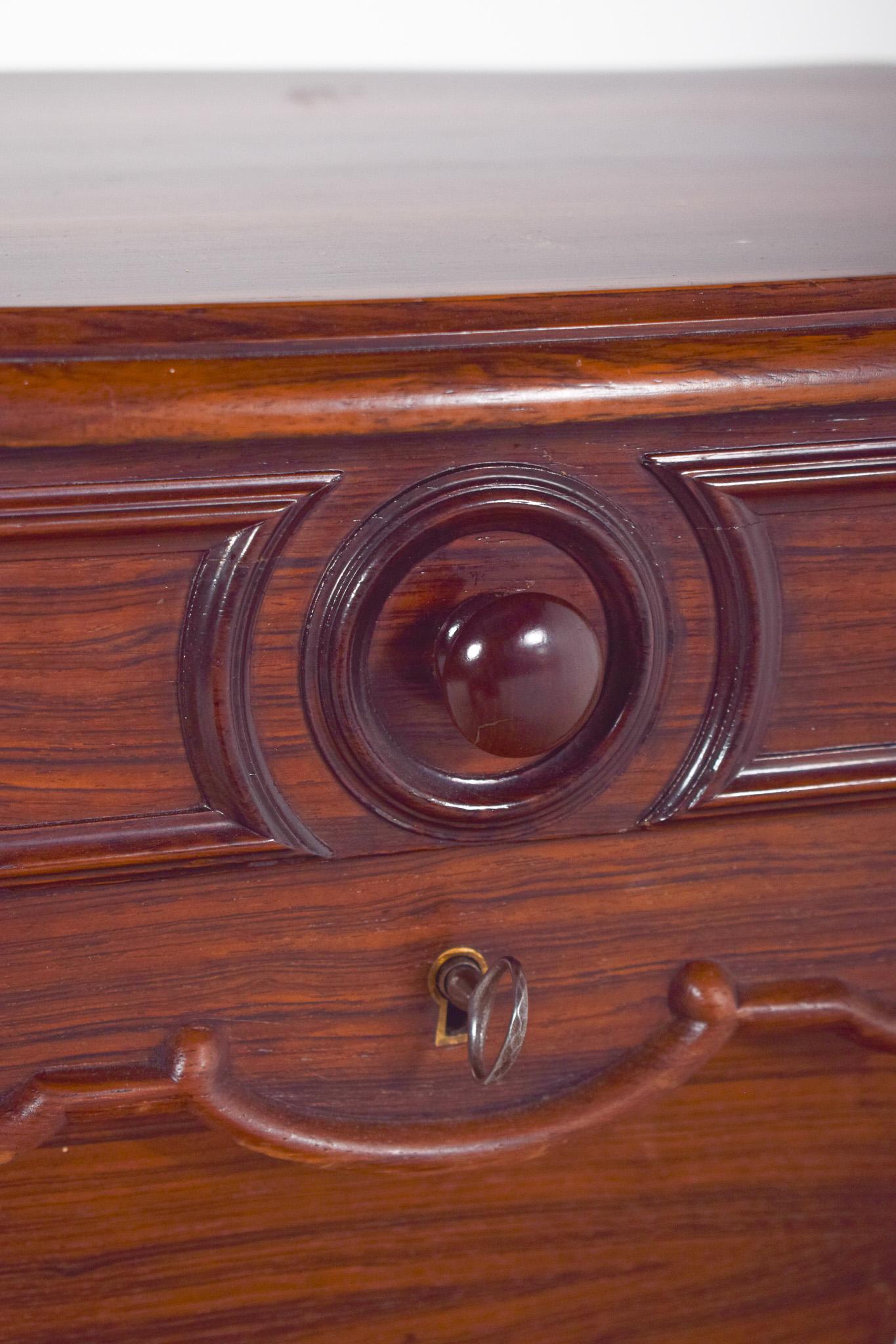 20ième siècle Table à pot en bois de rose anglais en vente