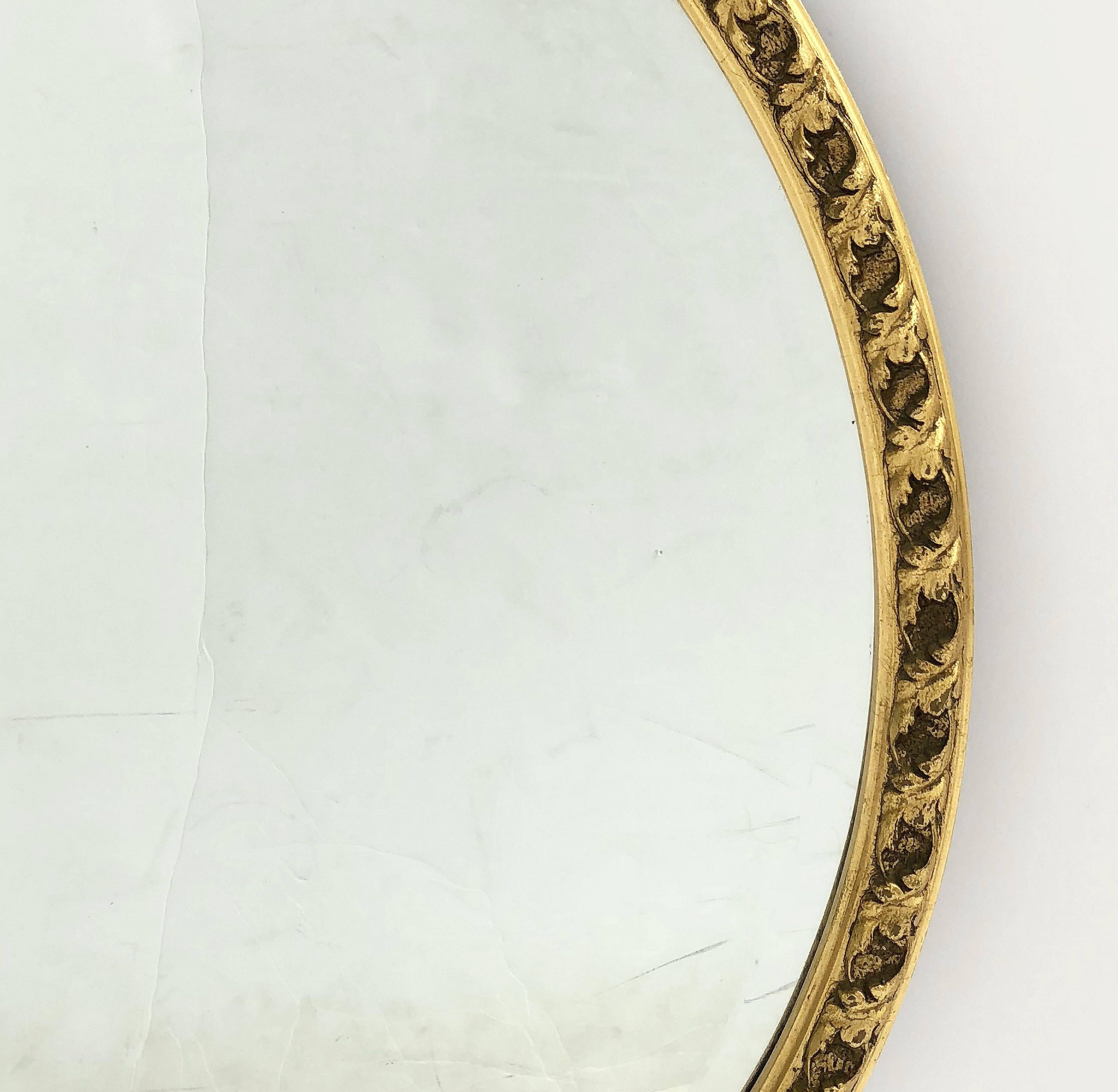 English Round Bevelled Mirror in Gilt Frame (Diameter 25 1/2) 2