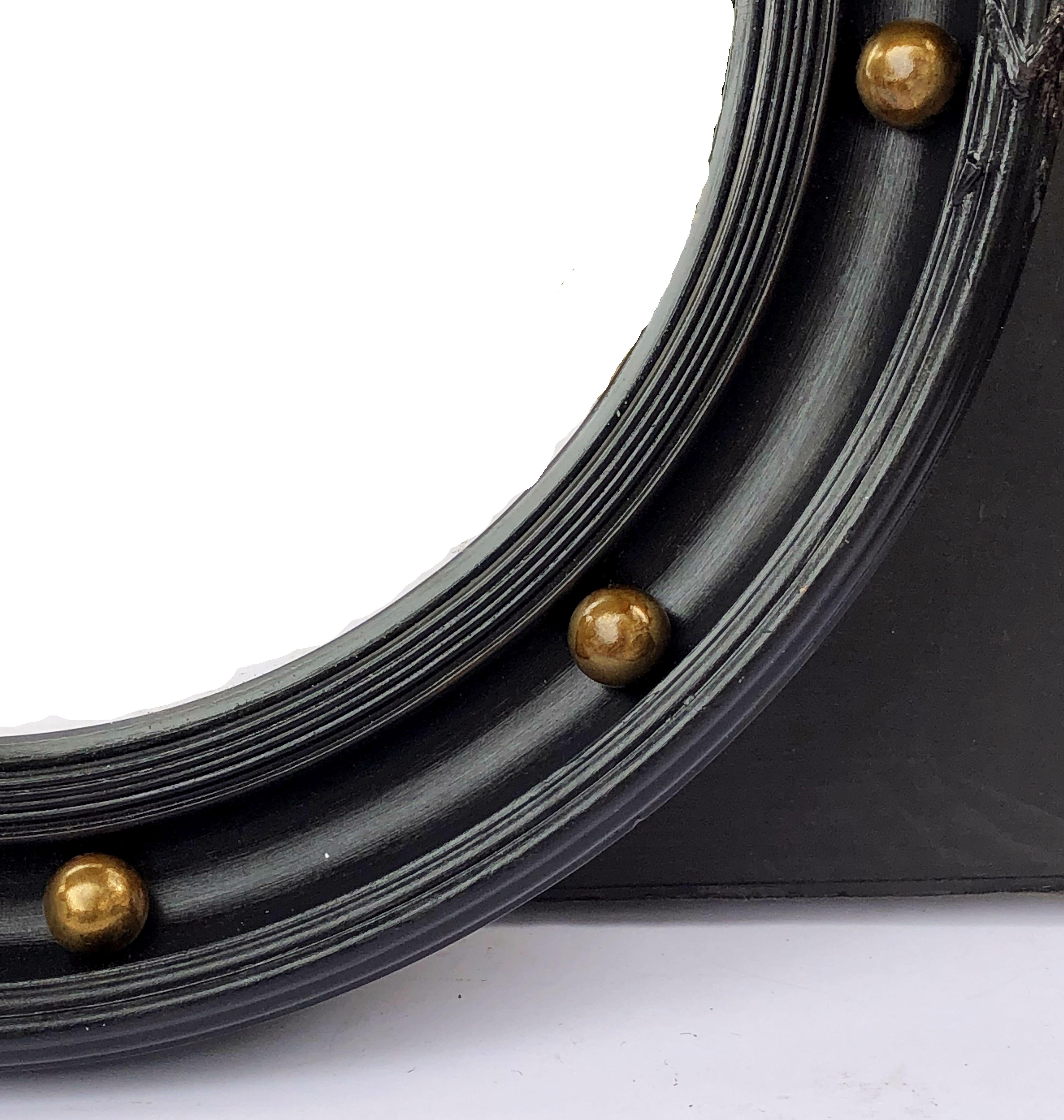 English Round Ebony Black and Gold Framed Convex Mirror (Diameter 15 1/2) In Good Condition In Austin, TX