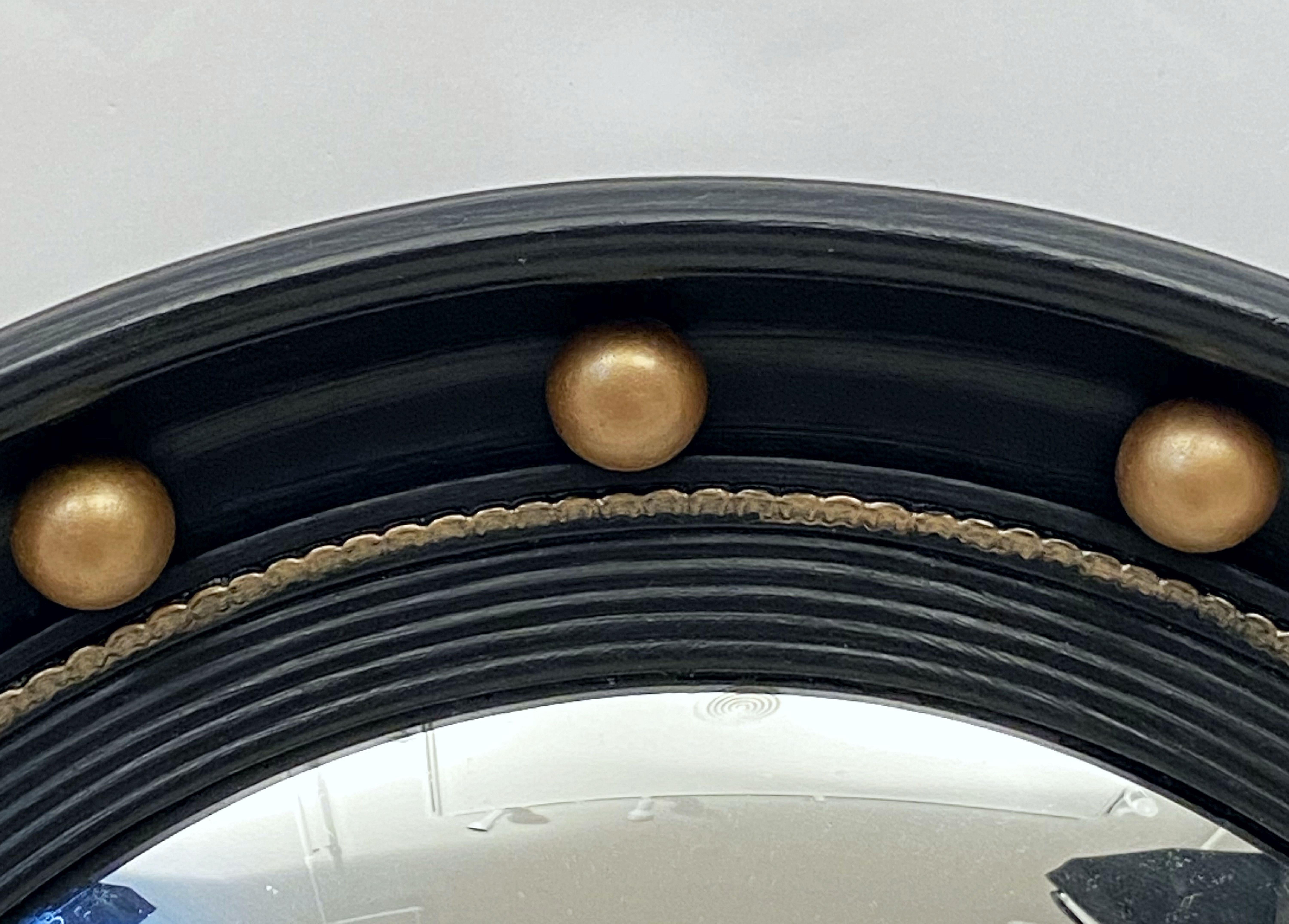 English Round Ebony Black and Gold Framed Convex Mirror (Diameter 16 1/4) In Good Condition In Austin, TX