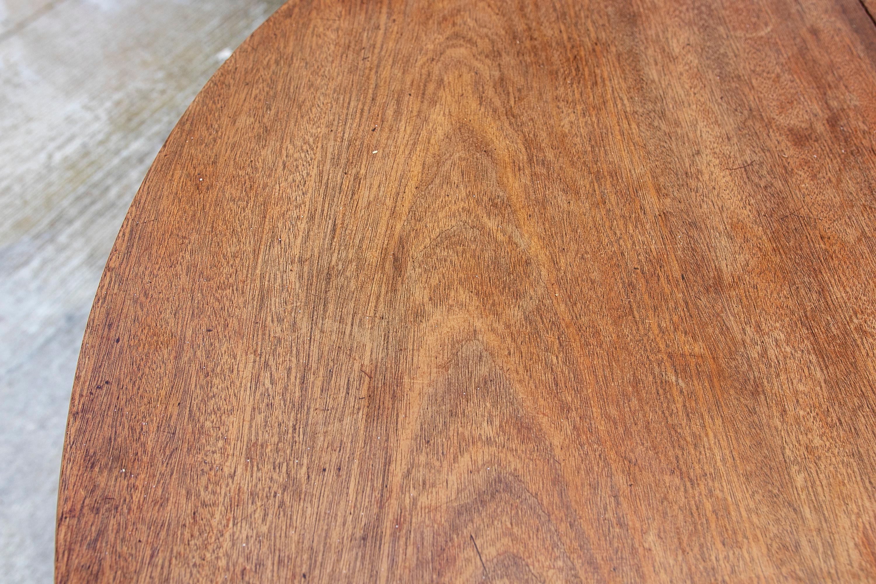 English Round Mahogany Table For Sale 10