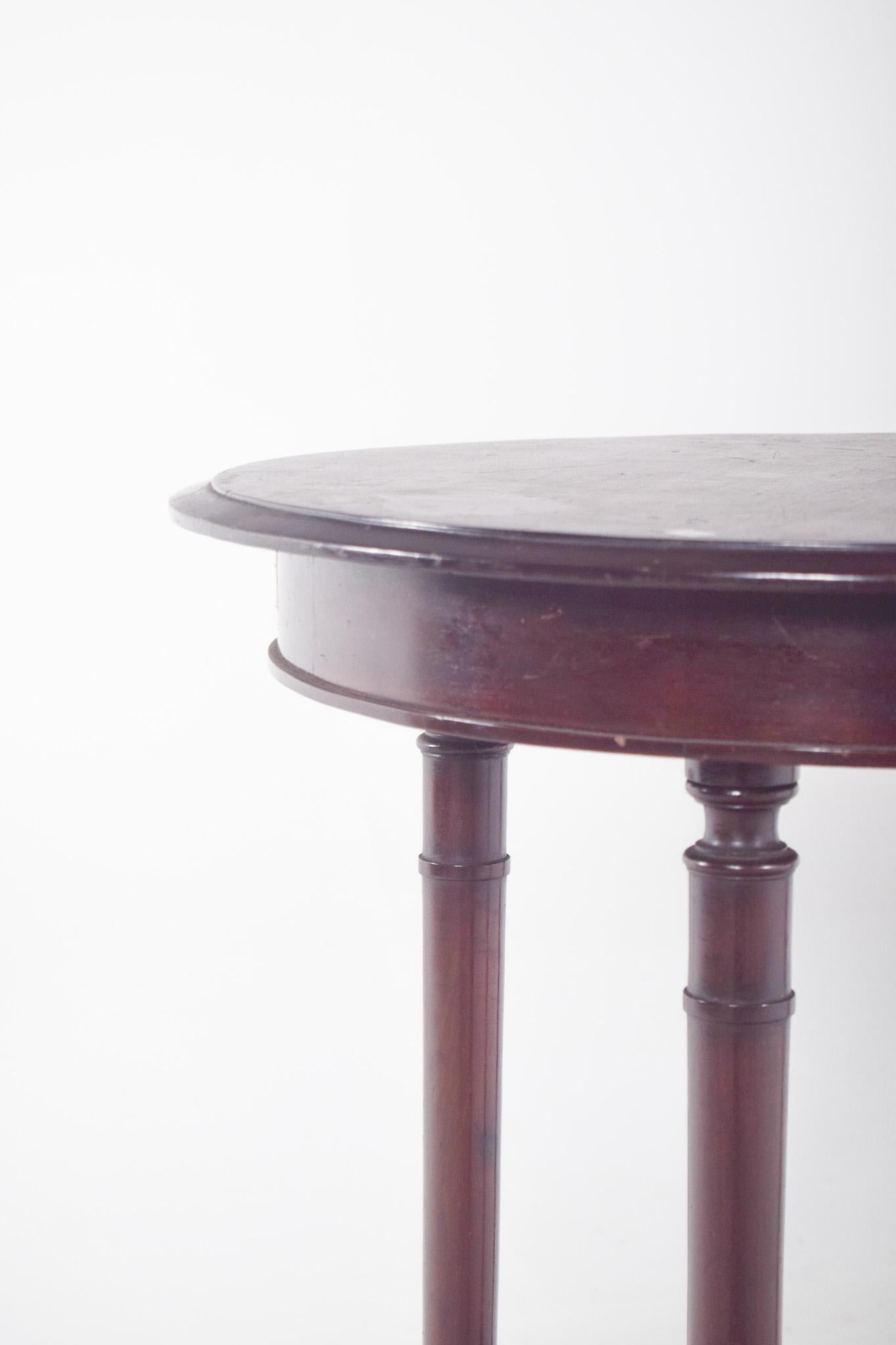 English Round Wood Coffee Table Bon état - En vente à Lisboa, Lisboa