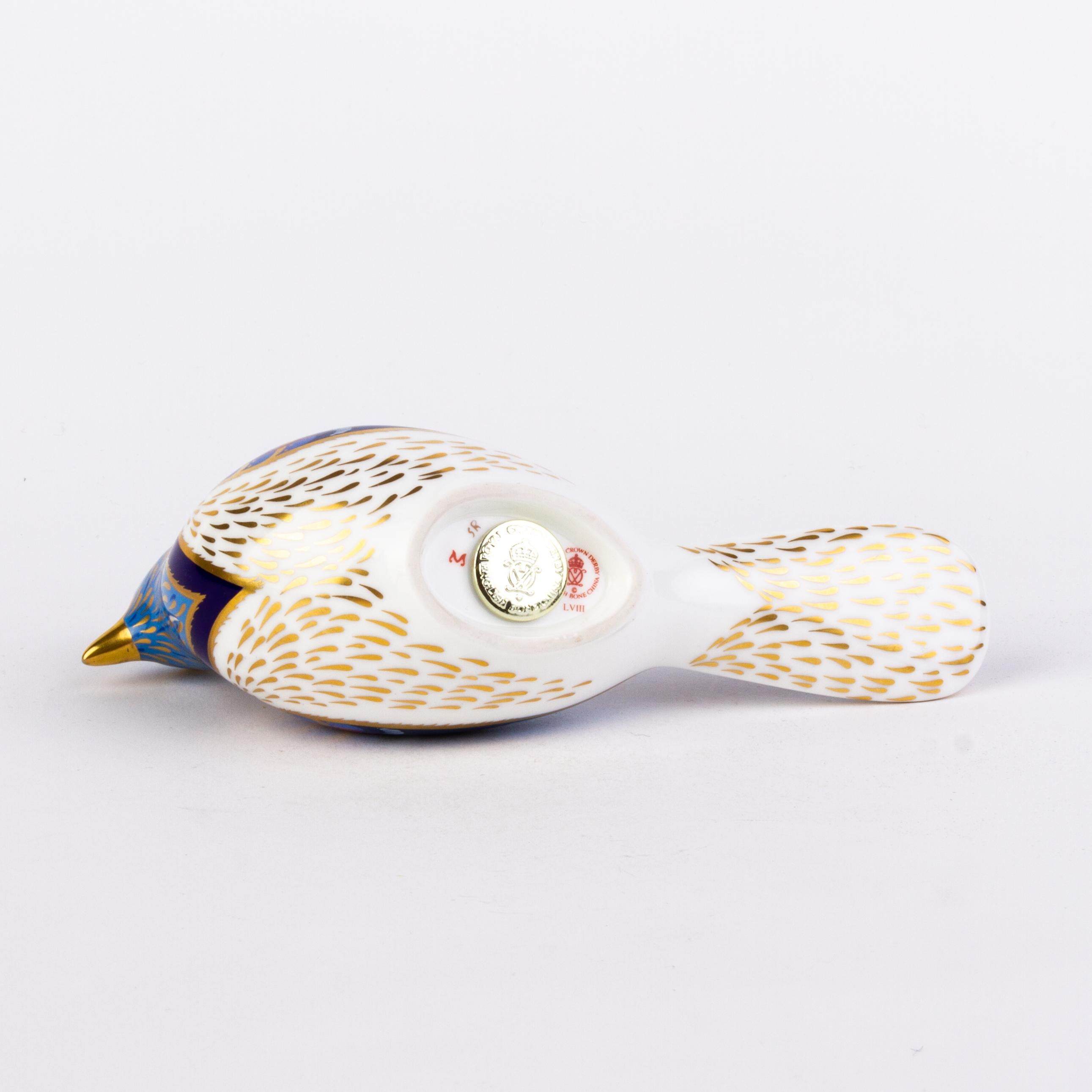 English Royal Crown Derby 24K Gold Porcelain Desk Paperweight Blue Jay Bird In Good Condition In Nottingham, GB