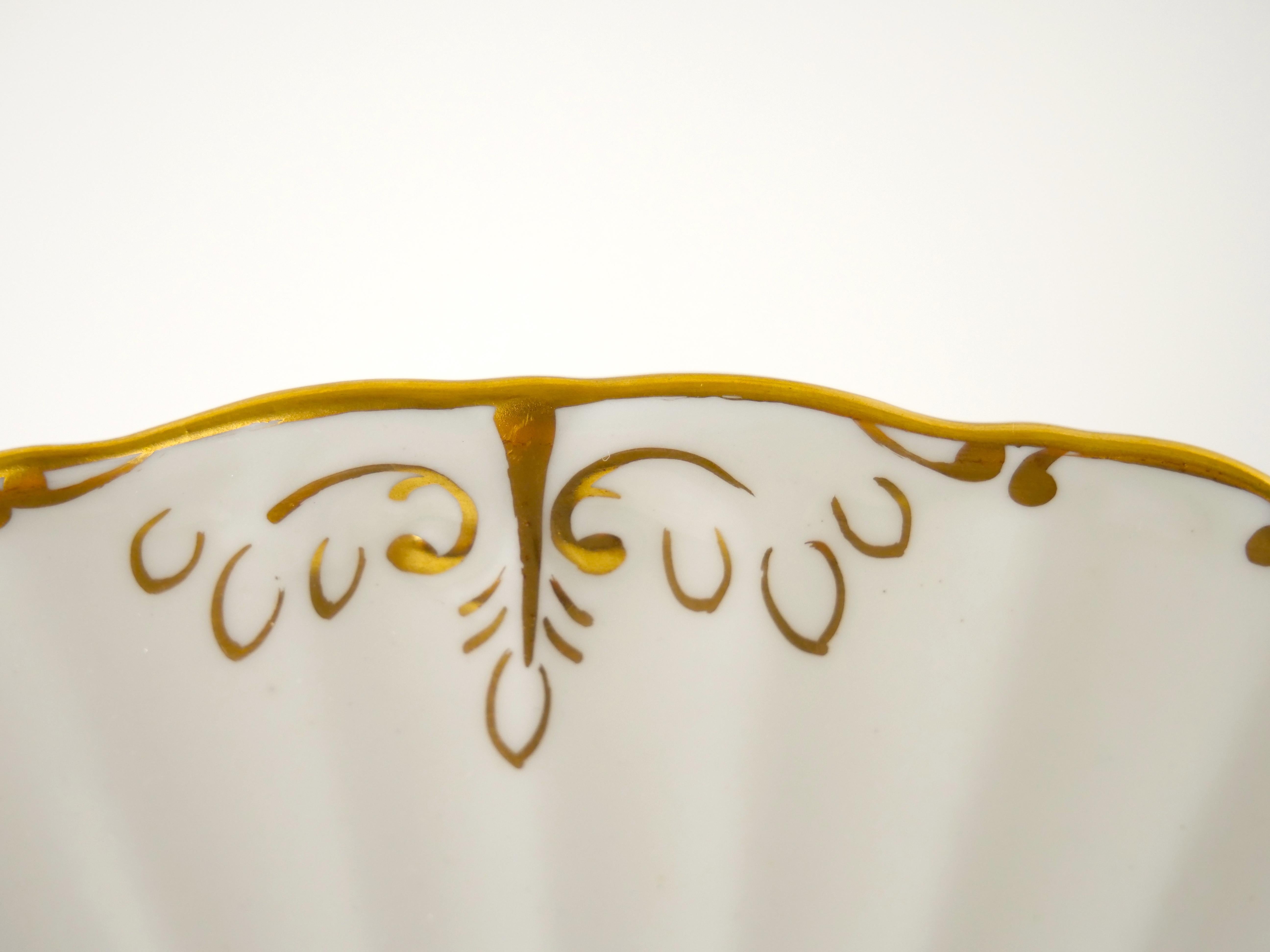 English Royal Crown Derby Porcelain Dinner Service / 16 People 8