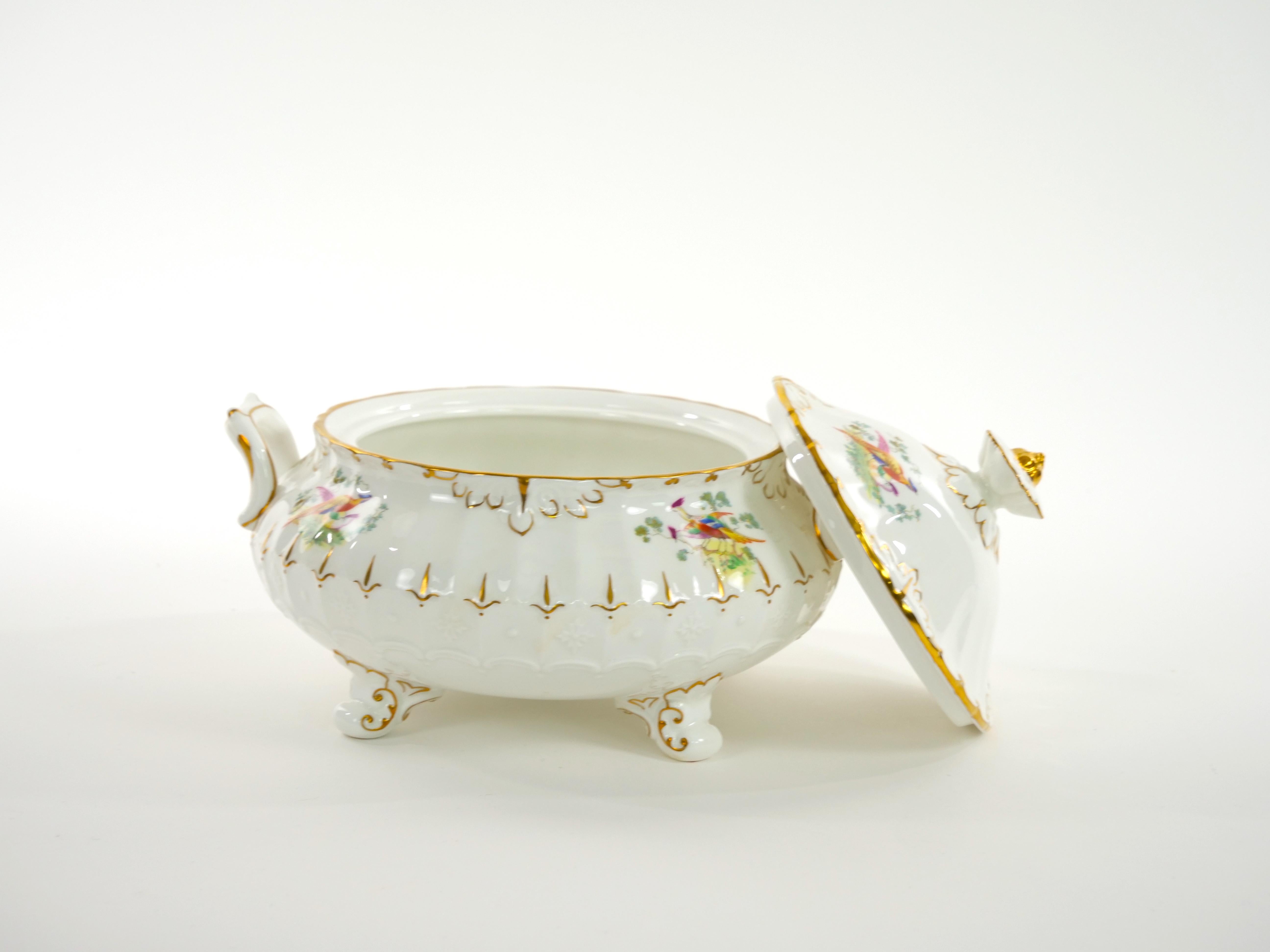 English Royal Crown Derby Porcelain Dinner Service / 16 People For Sale 13