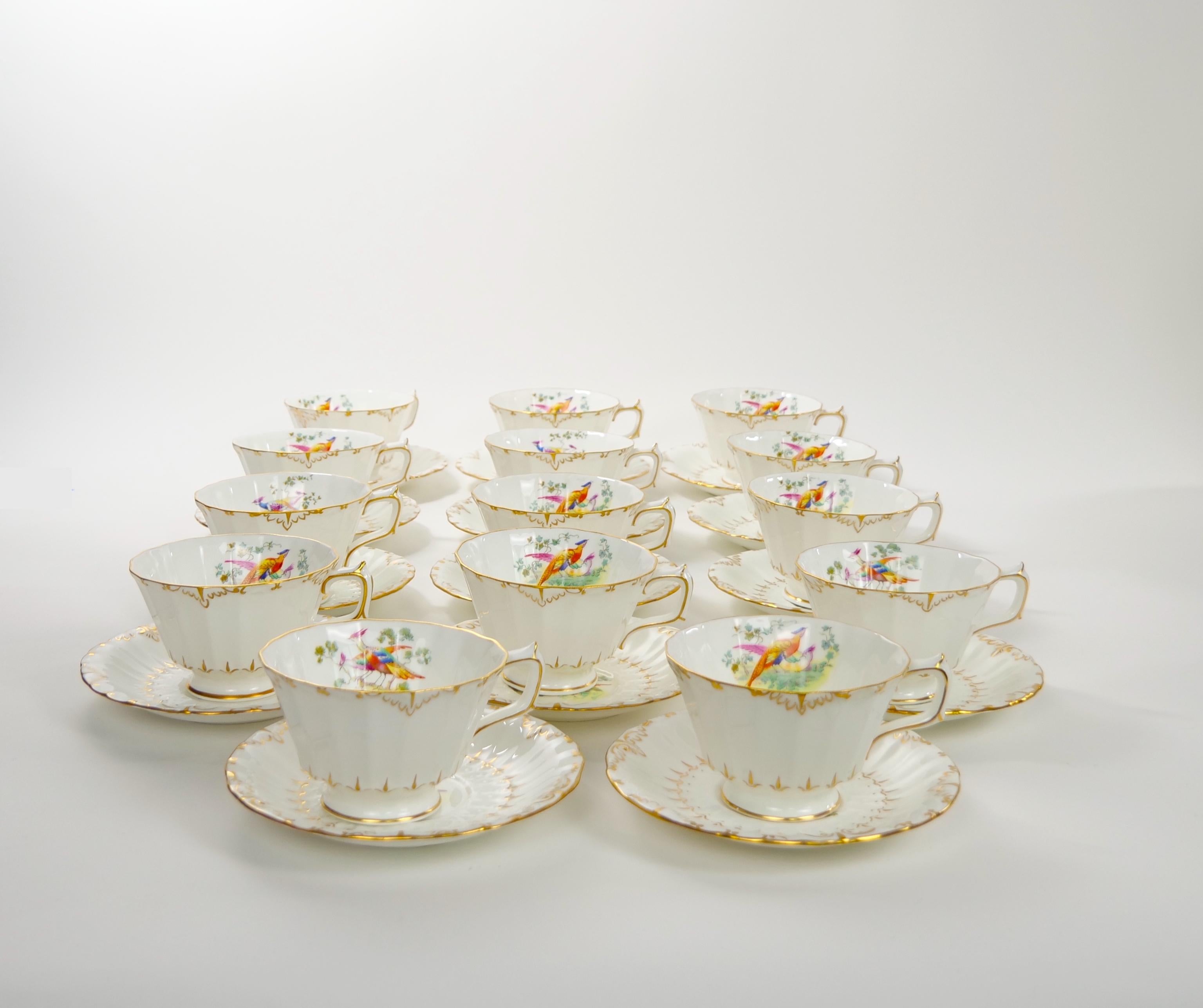 Hand-Carved English Royal Crown Derby Porcelain Dinner Service / 16 People For Sale