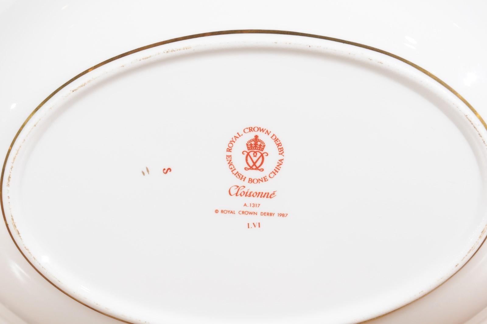 English Royal Crown Derby Porcelain Serving Bowl with a 1317 Cloisonné Pattern For Sale 3
