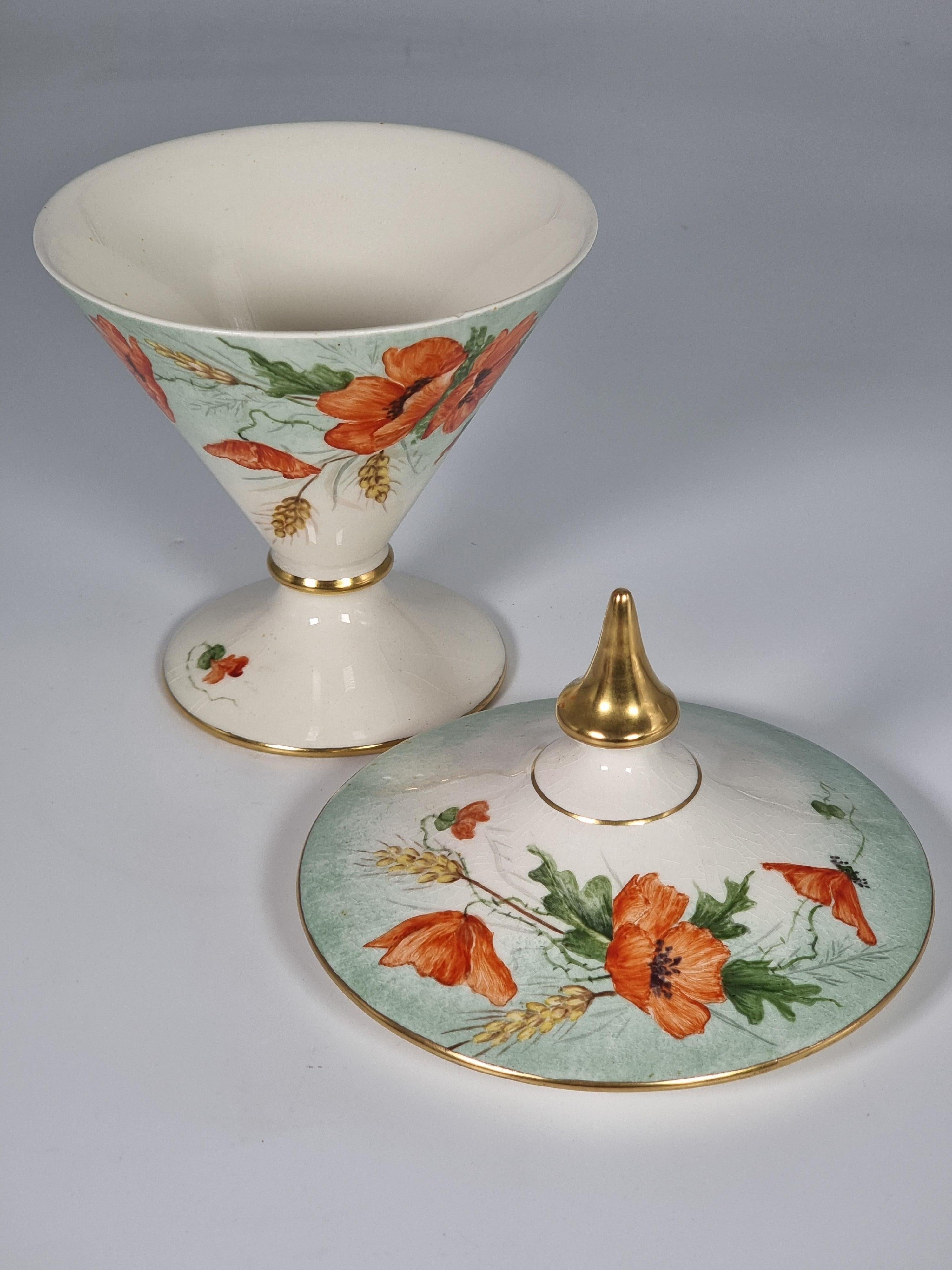 English Royal Winton hand painted vase and cover, Art Deco, circa 1930 For Sale 4