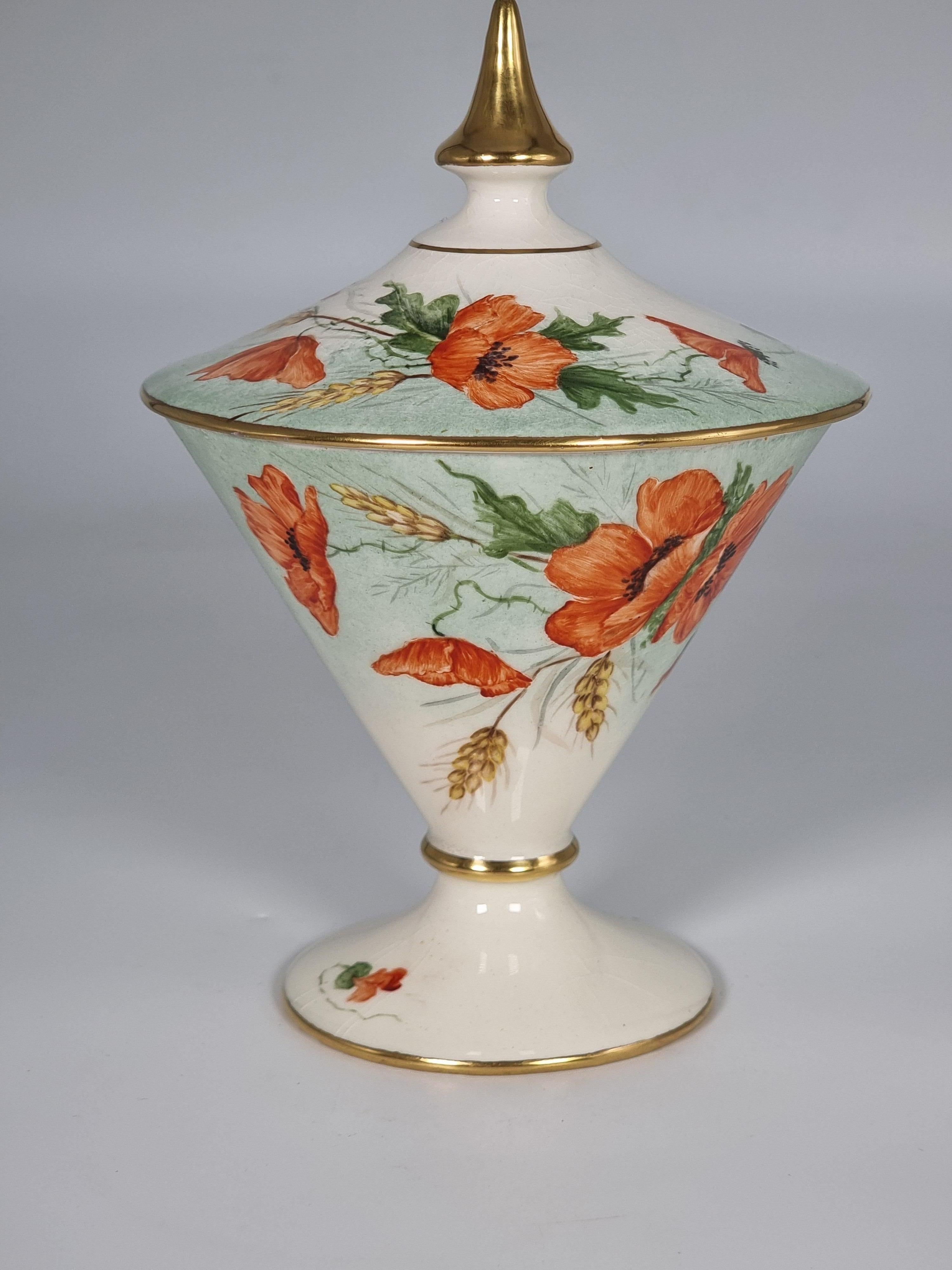 English Royal Winton hand painted vase and cover, Art Deco, circa 1930 In Good Condition For Sale In Central England, GB