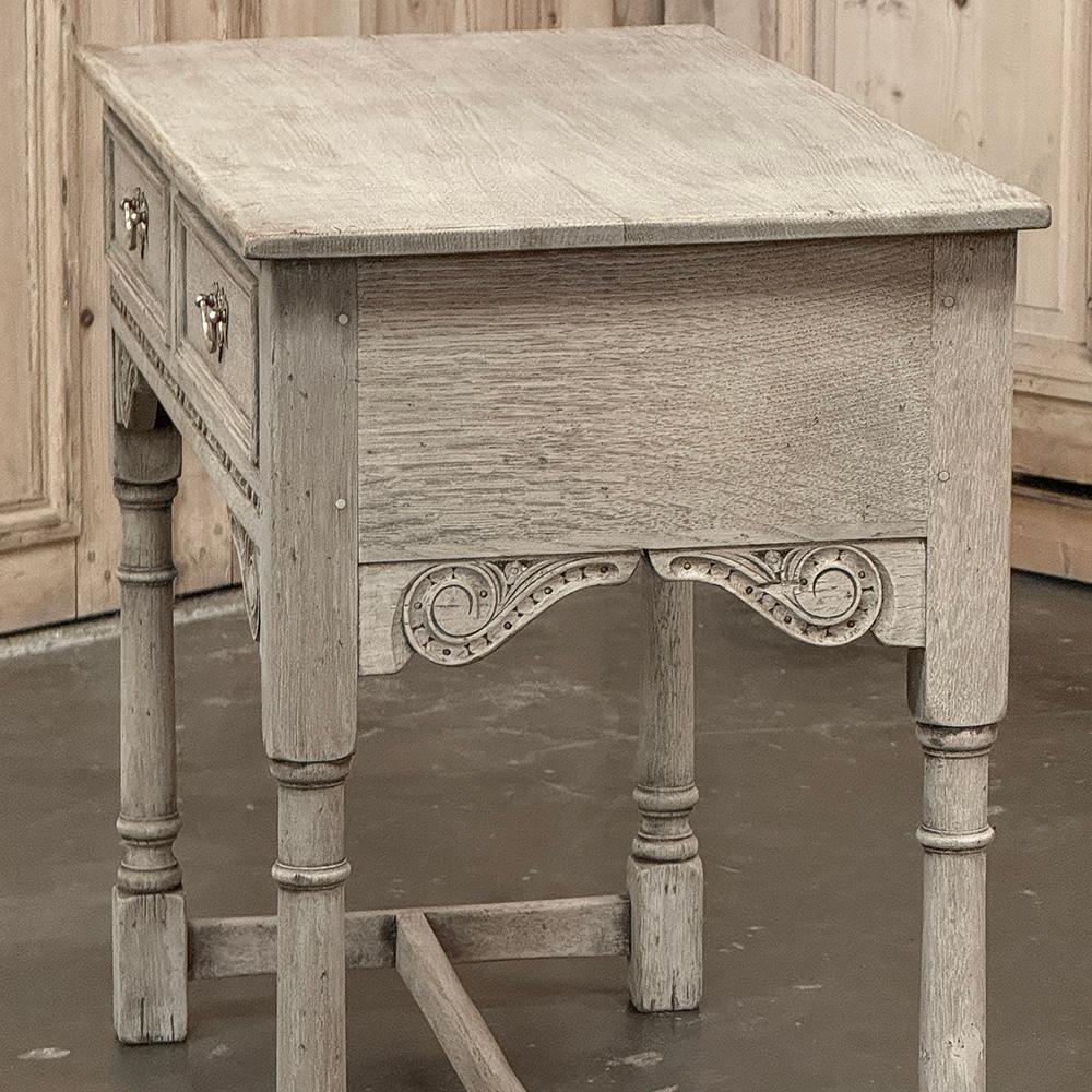 Mesa auxiliar rústica inglesa antigua de roble decapado en venta 3
