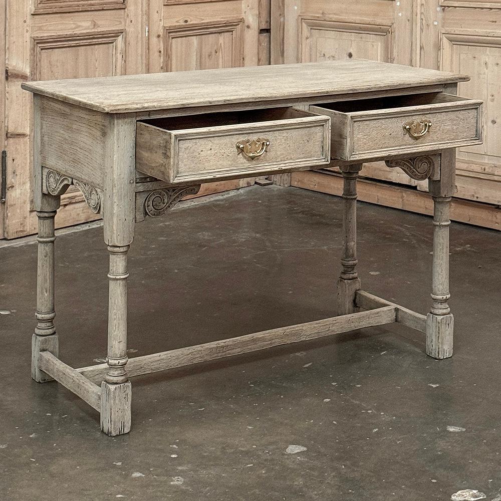 Mesa auxiliar rústica inglesa antigua de roble decapado en venta 5