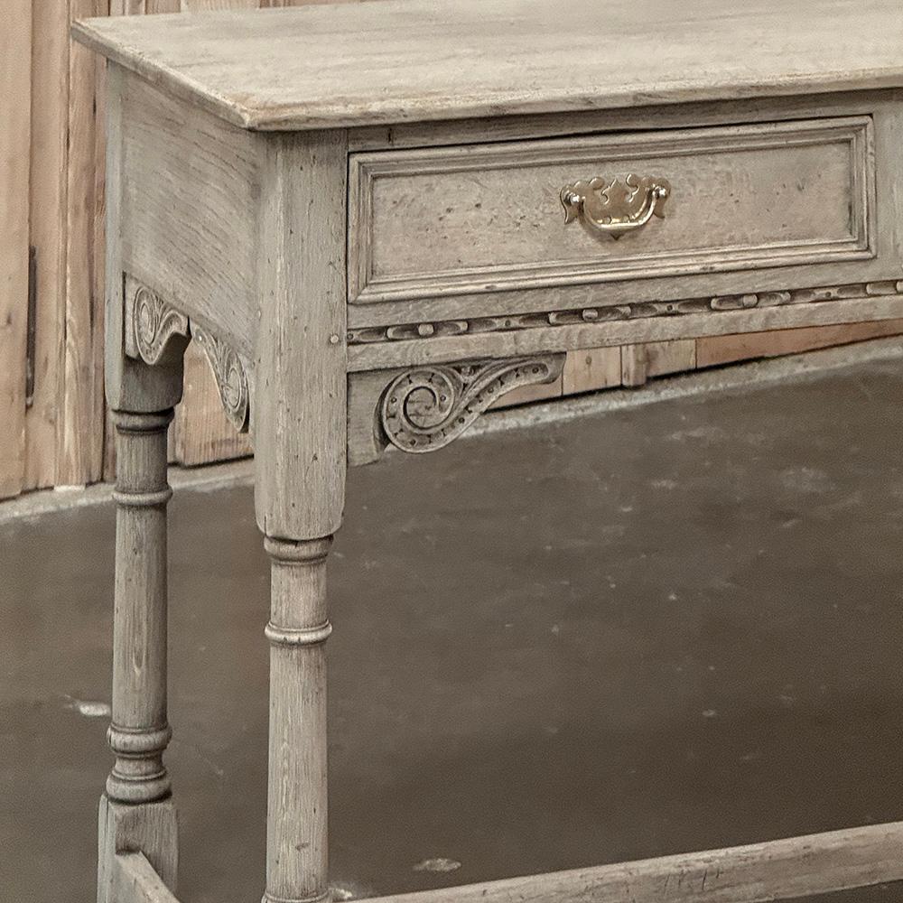 Mesa auxiliar rústica inglesa antigua de roble decapado Hecho a mano en venta