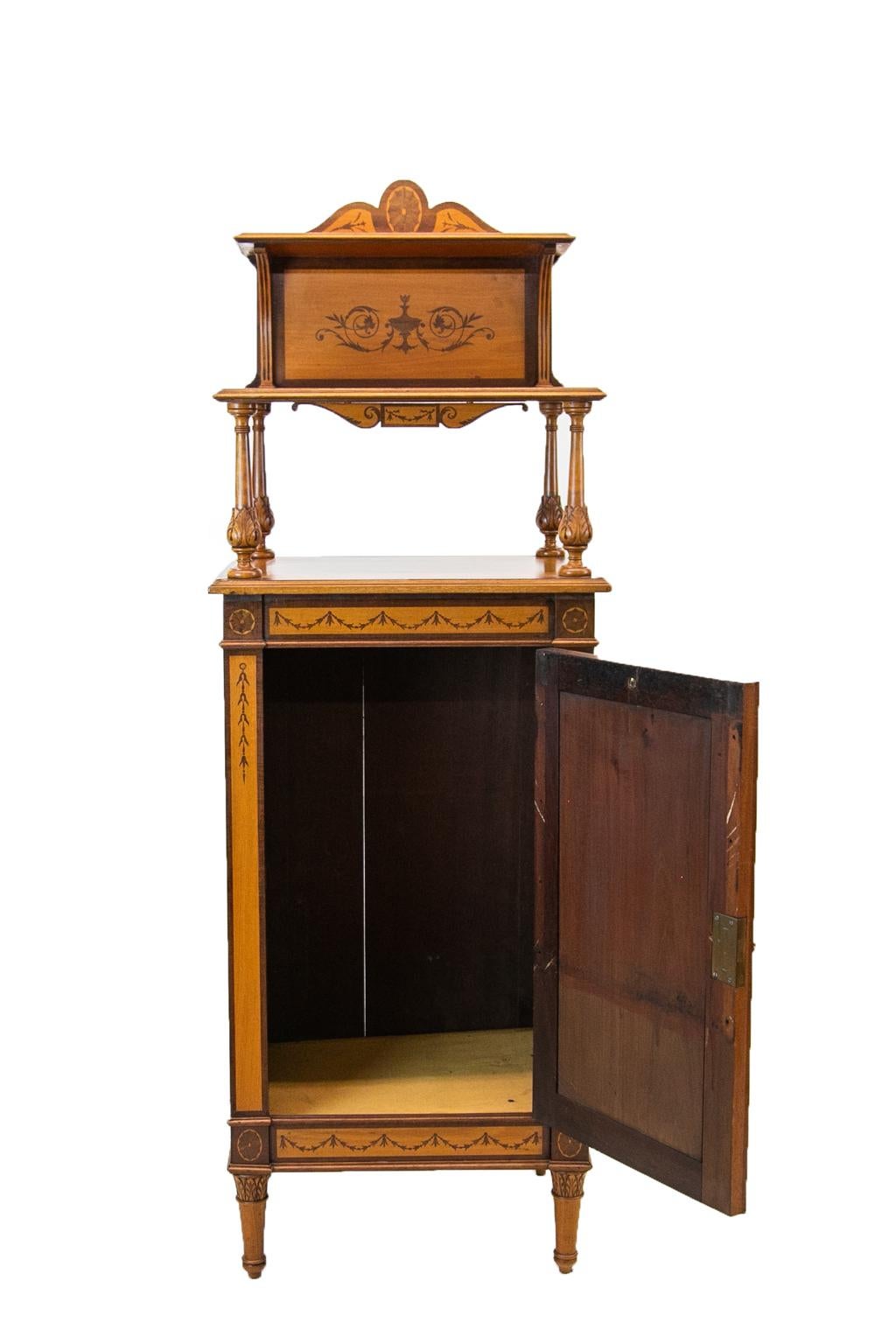 Early 20th Century English Satinwood Cabinet or Étagère For Sale