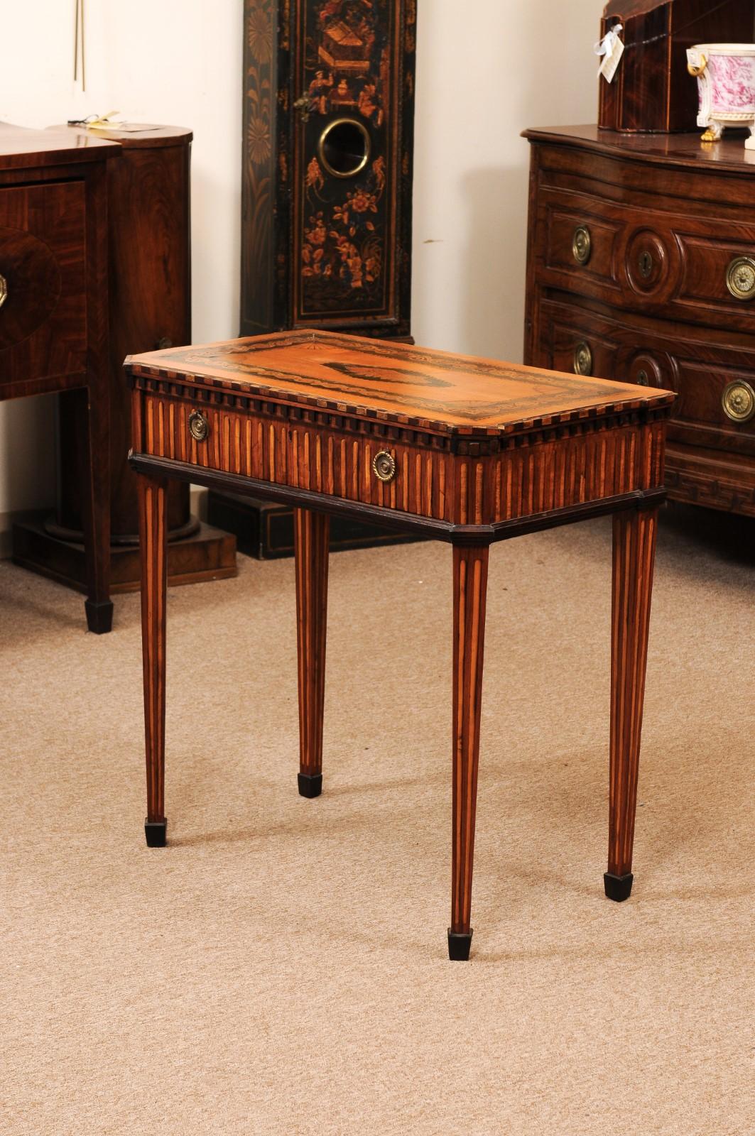 English Satinwood Inlaid Console Table with Shell Marquetry Inlay For Sale 7