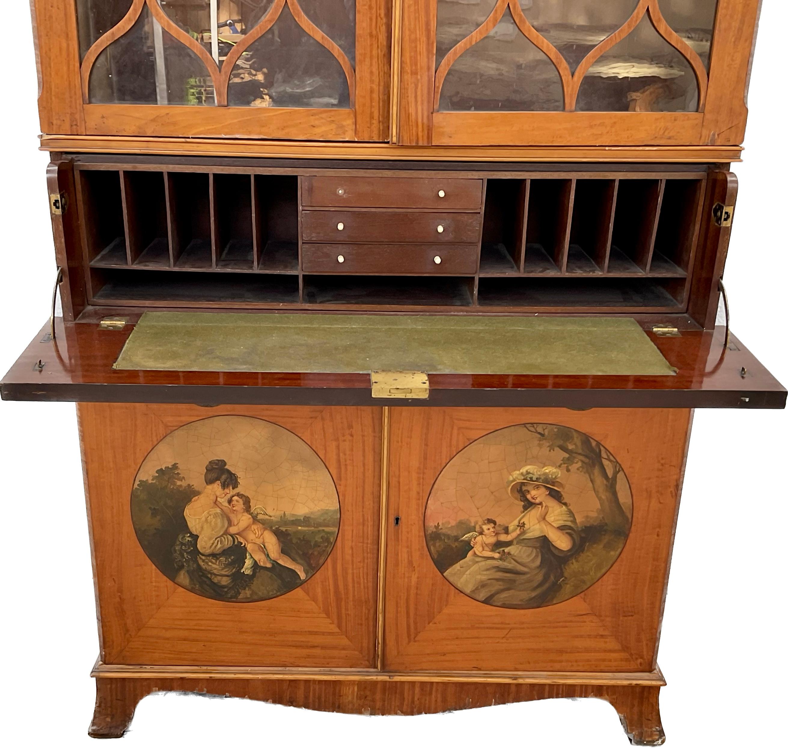 Bureau anglais en bois satiné peint en vente 2