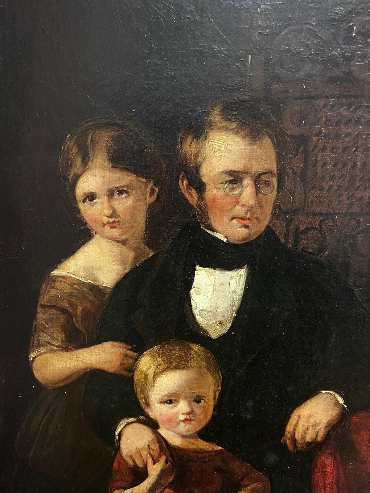 Grande ritratto di gruppo vittoriano di 8 membri della famiglia in una stanza, pittura a olio 3