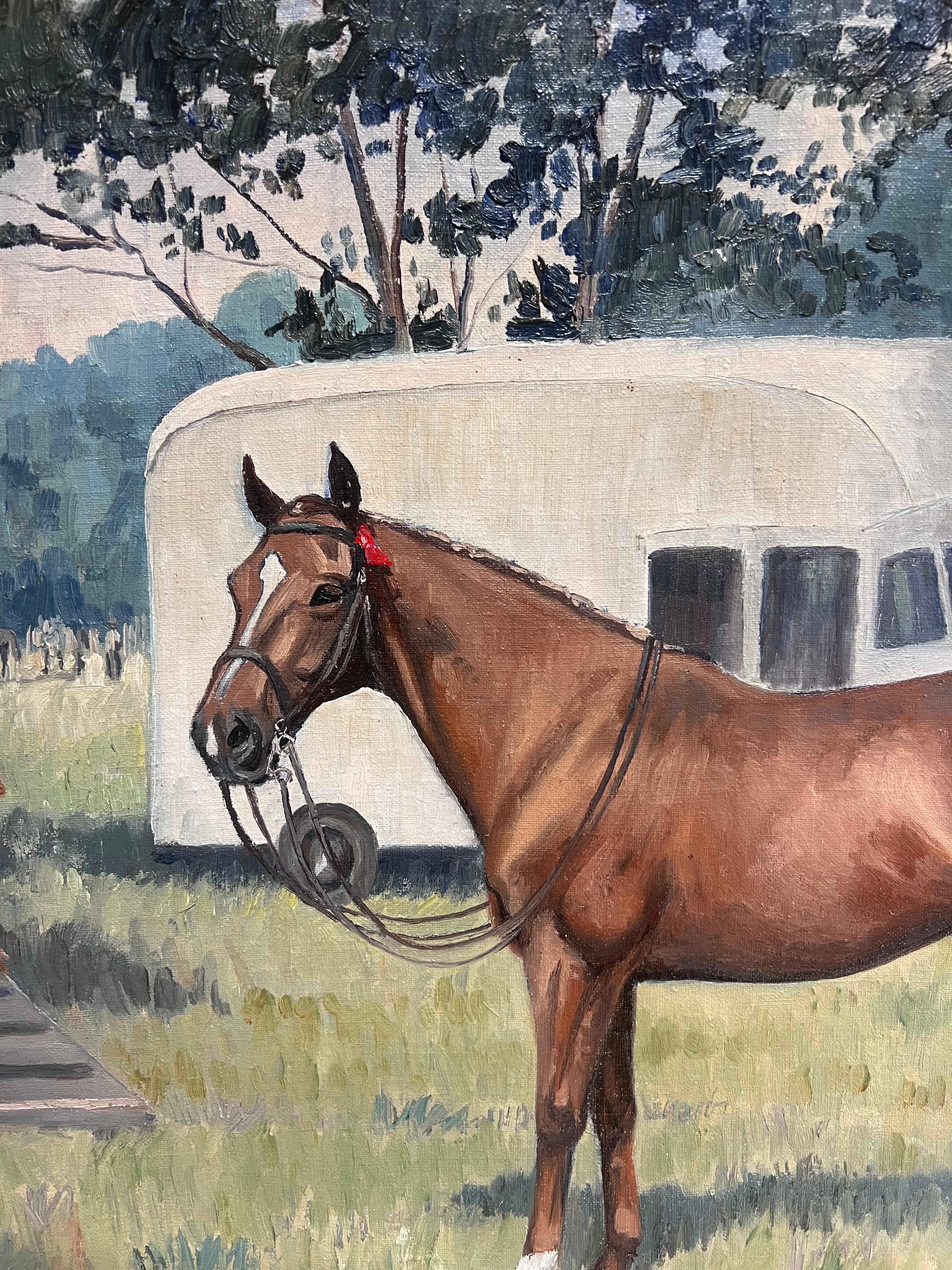 Feine englische Sportkunst Ölgemälde Rennpferd im Paddock Signiert & datiert 1966 (Braun), Portrait Painting, von English School, 1966