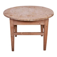 Table à lampe anglaise à volutes