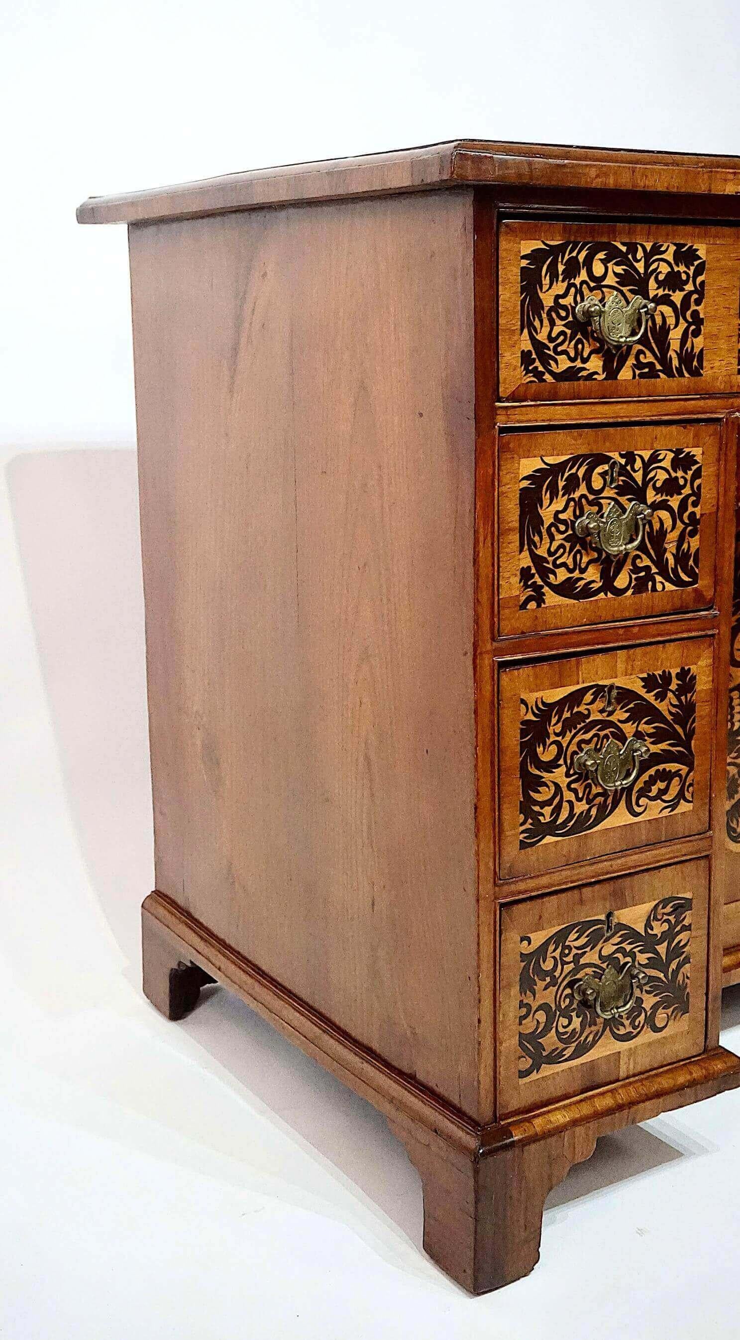 English Seaweed Marquetry Bureau Table or Desk with Royal Provenance, circa 1735 4