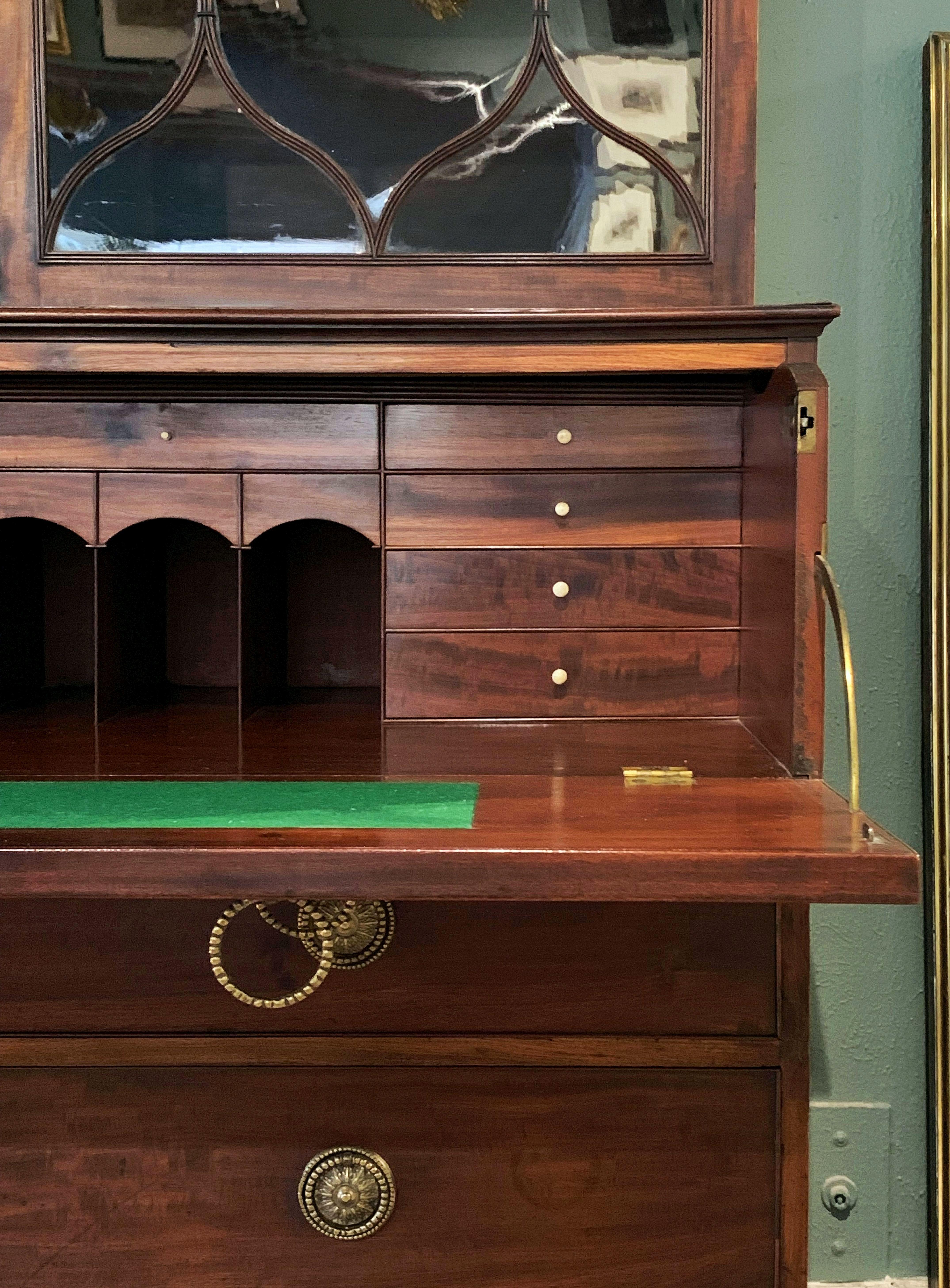 English Secretary Bureau Bookcase of Mahogany from the Georgian Era 9