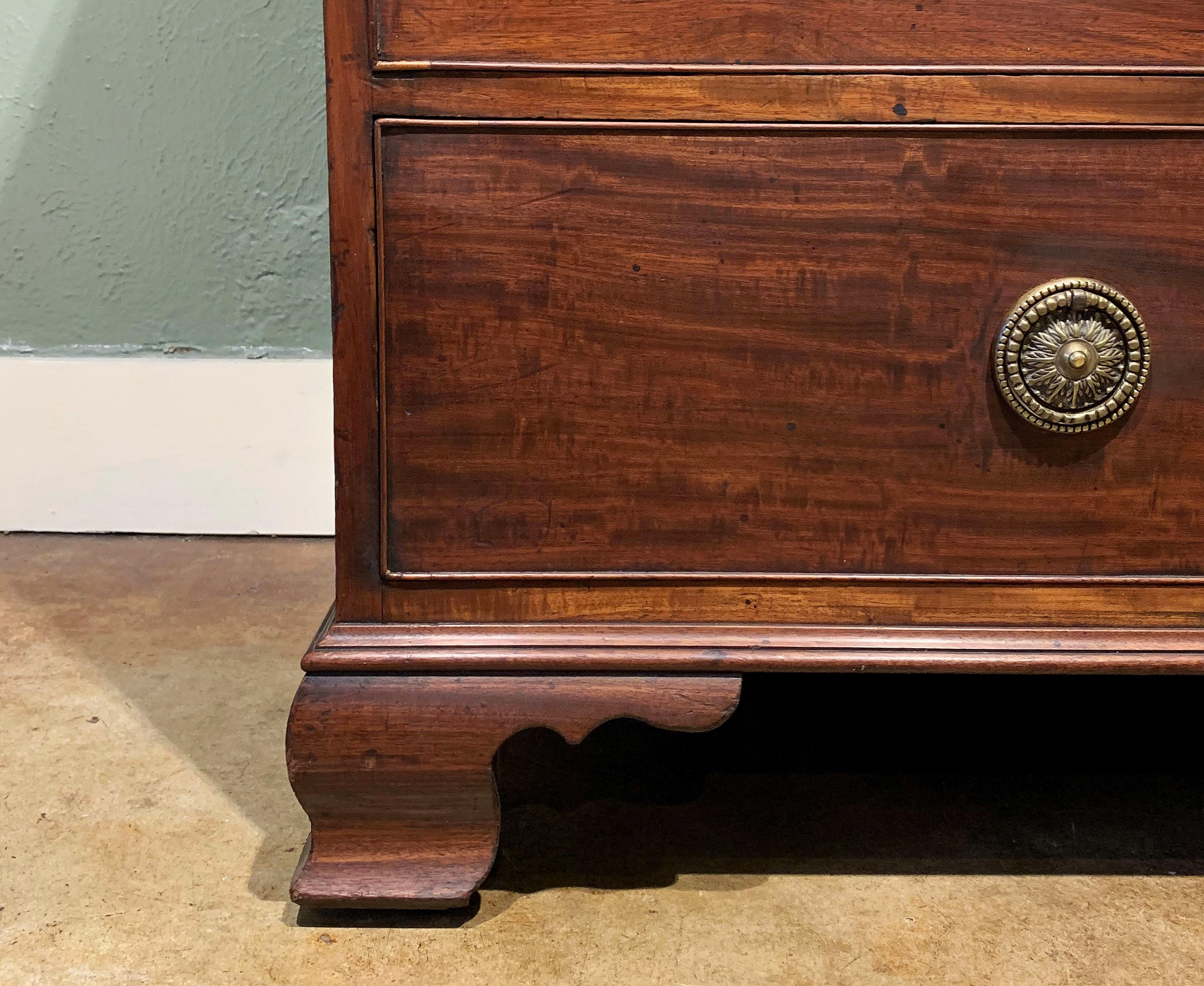 English Secretary Bureau Bookcase of Mahogany from the Georgian Era 12