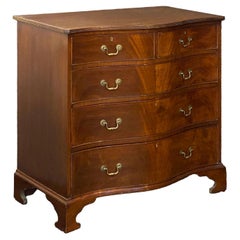English Serpentine Fronted Chest of Drawers of Flame Mahogany