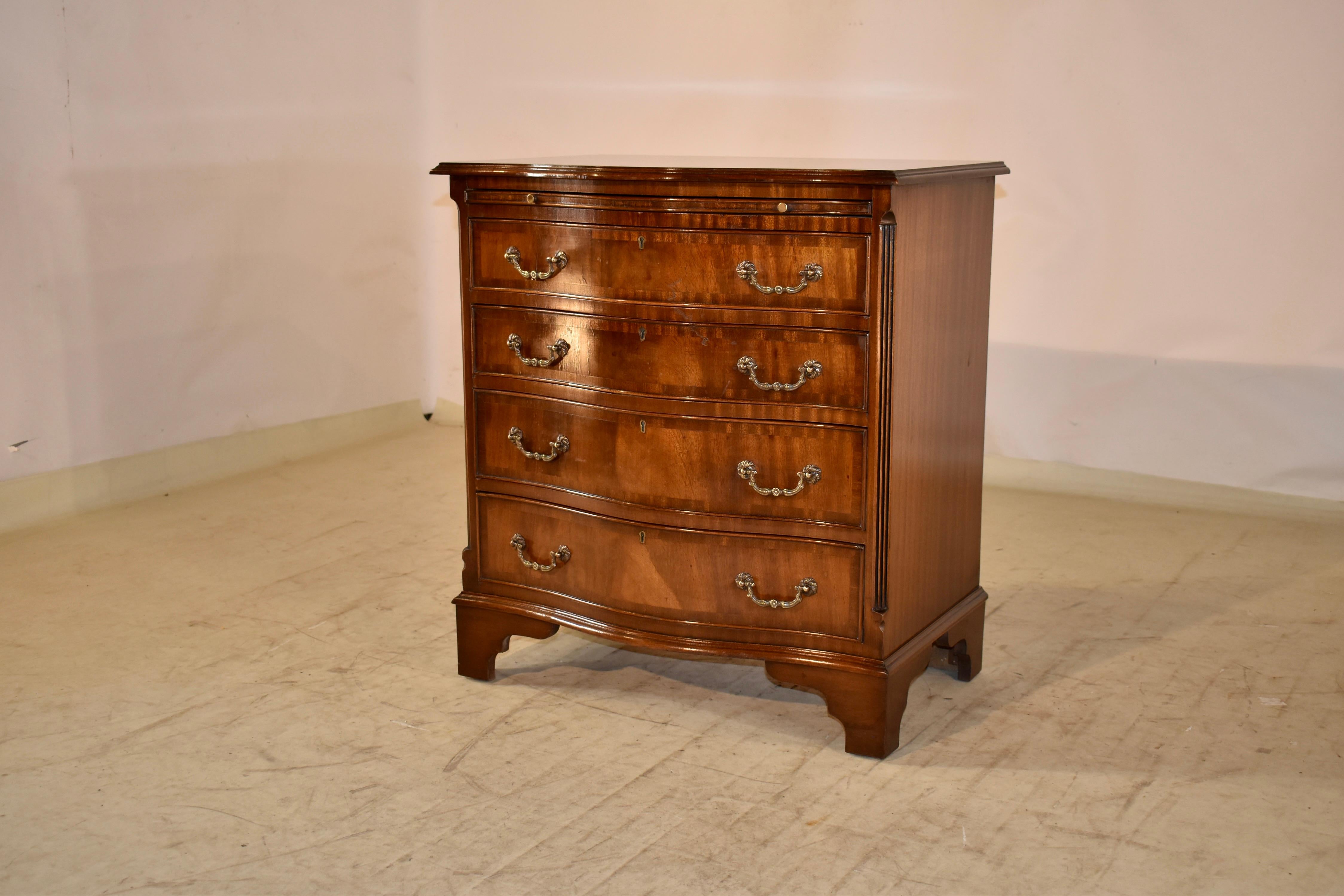 Early 20th Century English Serpentine Small Chest, Circa 1920 For Sale