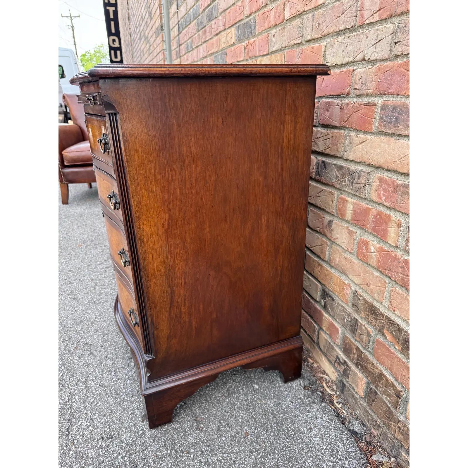 British English Serpintine  Front Chest of Drawers For Sale
