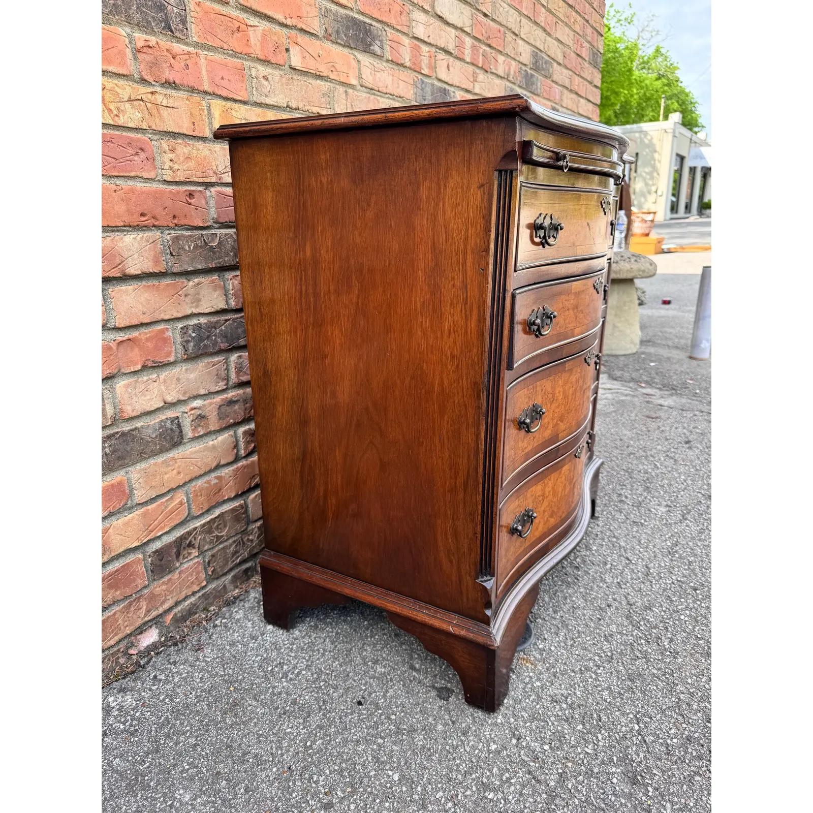19th Century English Serpintine  Front Chest of Drawers For Sale