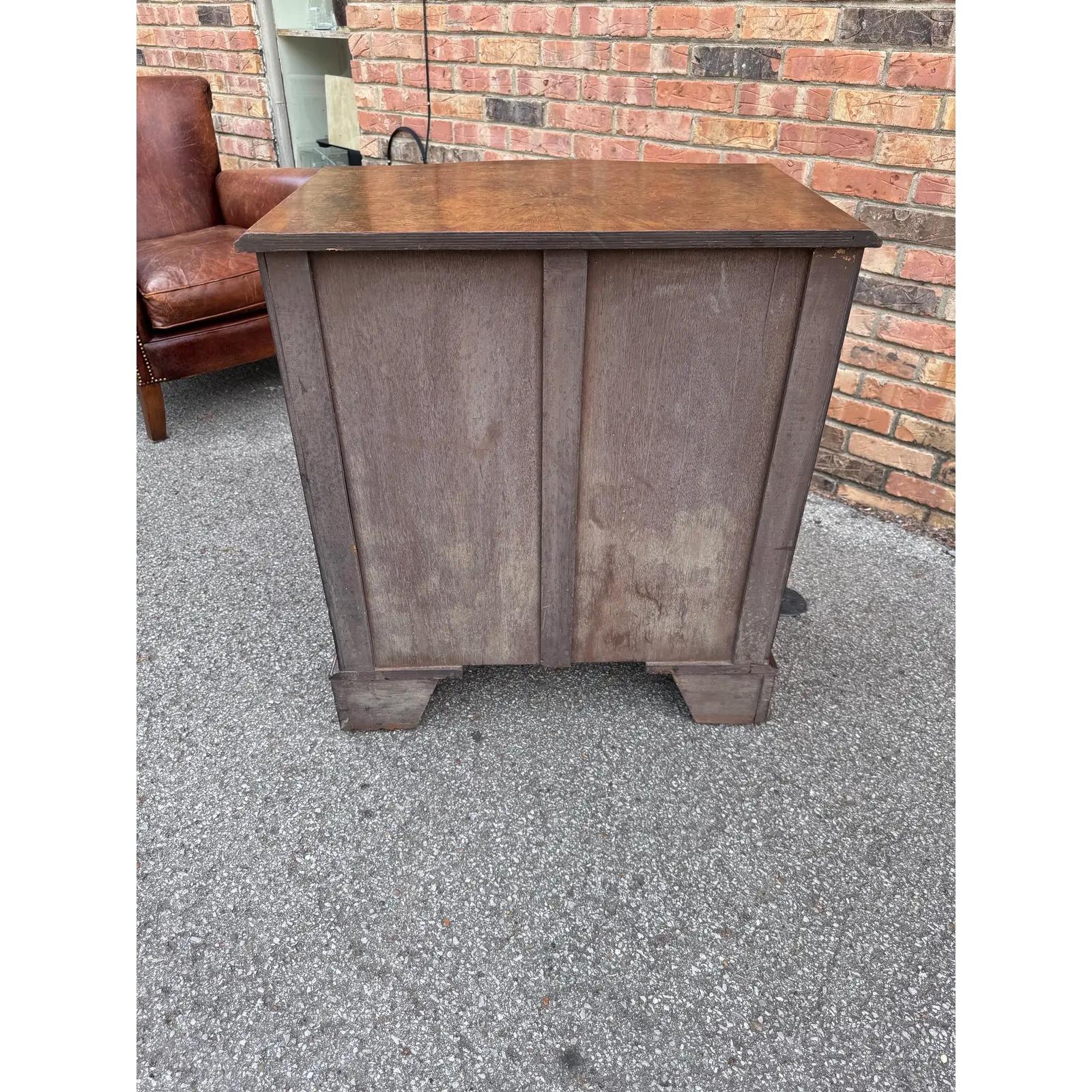 Wood English Serpintine  Front Chest of Drawers For Sale