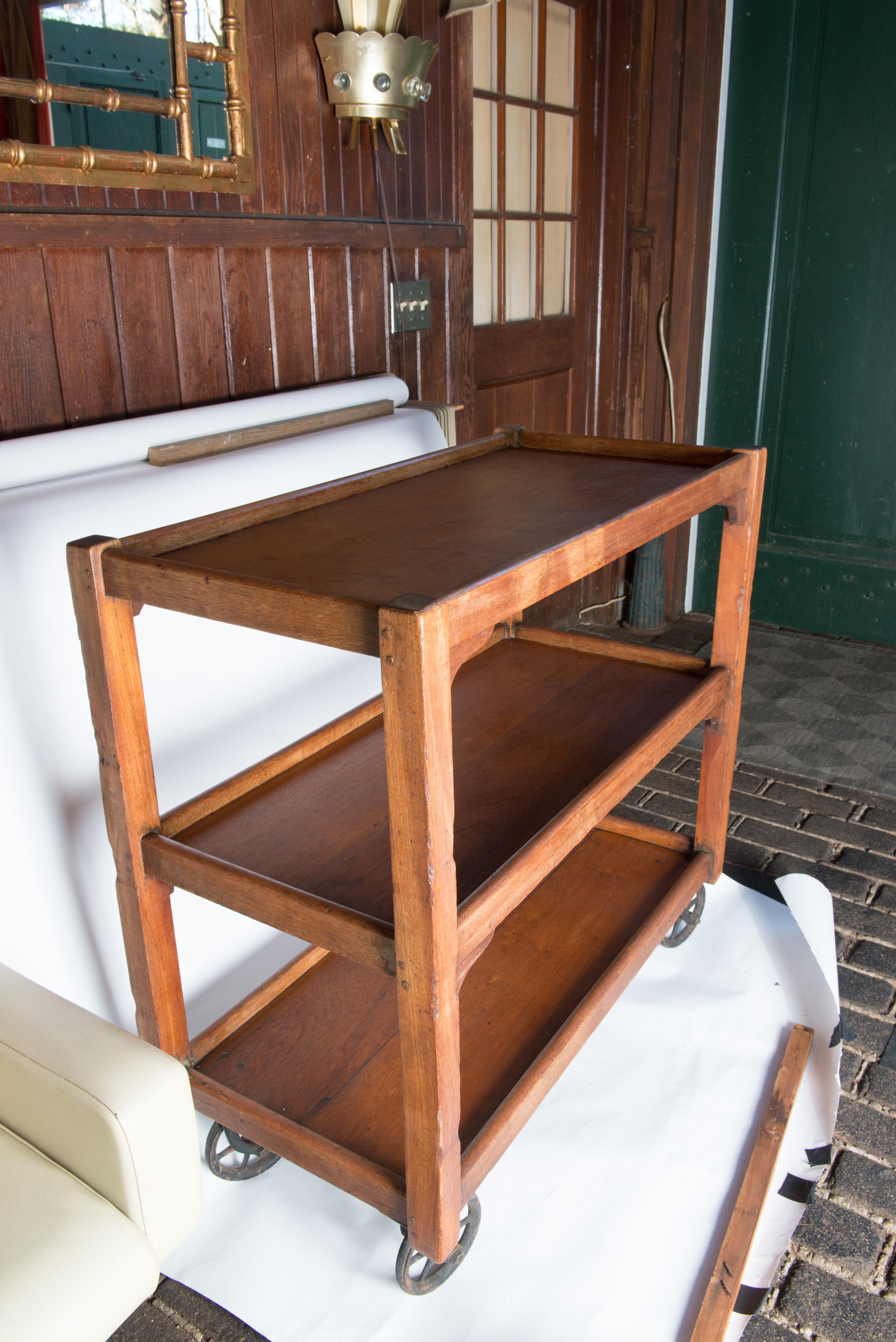 English Serving Cart In Good Condition In Stamford, CT