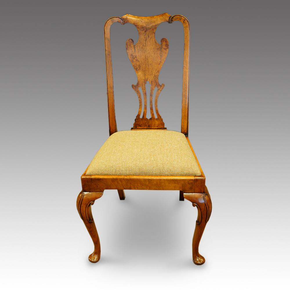 English Set of 8 Edwardian Queen Anne Style Walnut Dining Chairs circa 1910 6