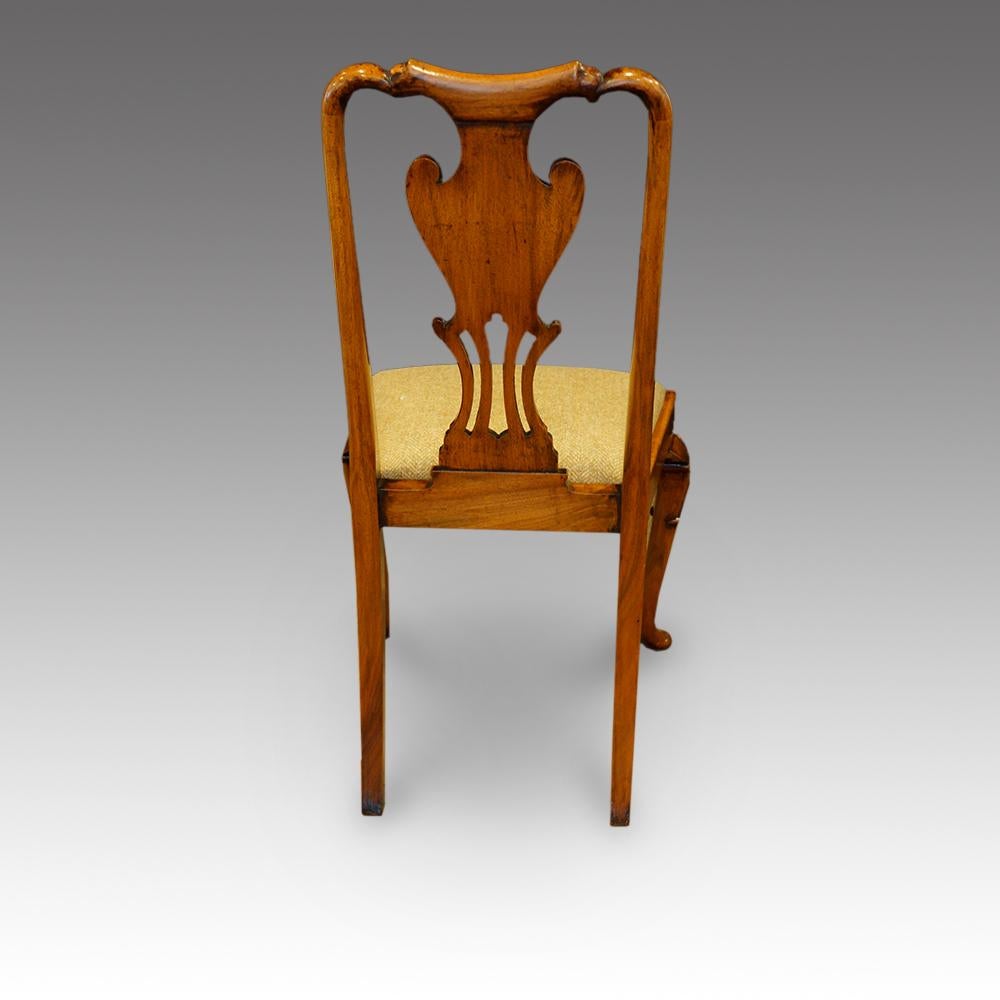 English Set of 8 Edwardian Queen Anne Style Walnut Dining Chairs circa 1910 3