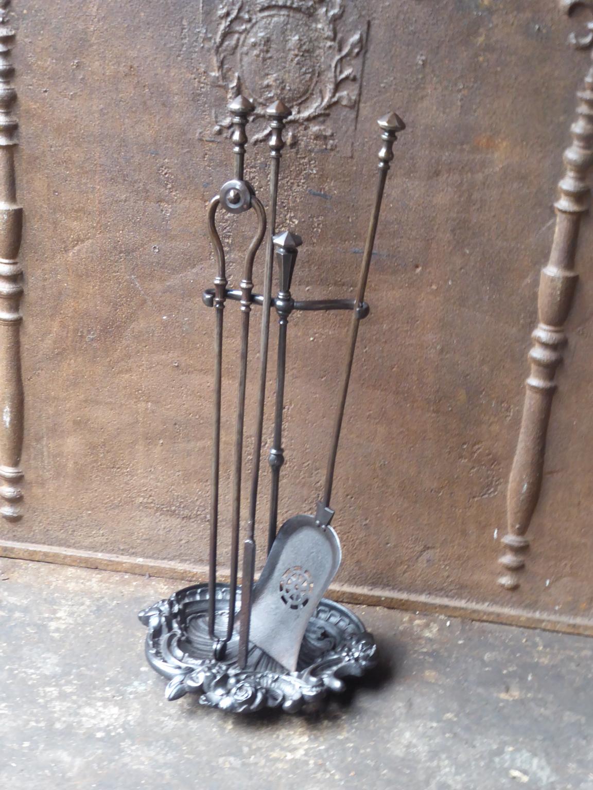 British English Set of Fireplace Tools, Victorian Companion Set, 19th Century For Sale