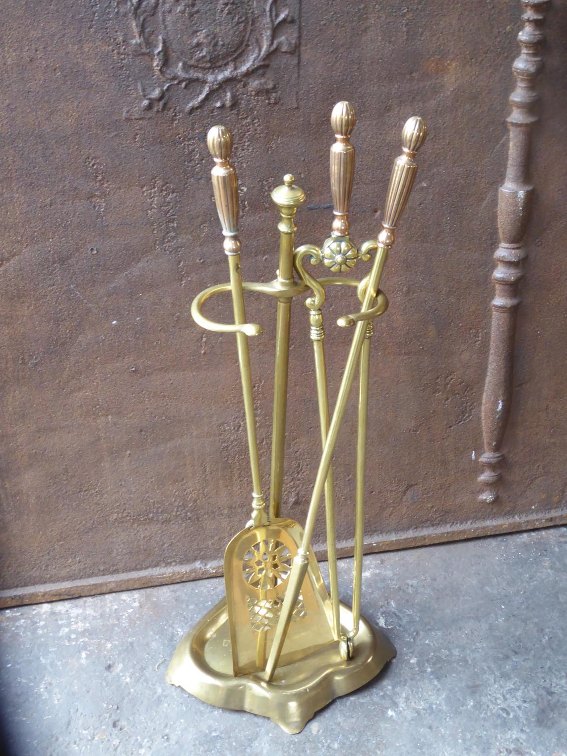 English Set of Fireplace Tools, Victorian Companion Set, 19th Century In Good Condition In Amerongen, NL