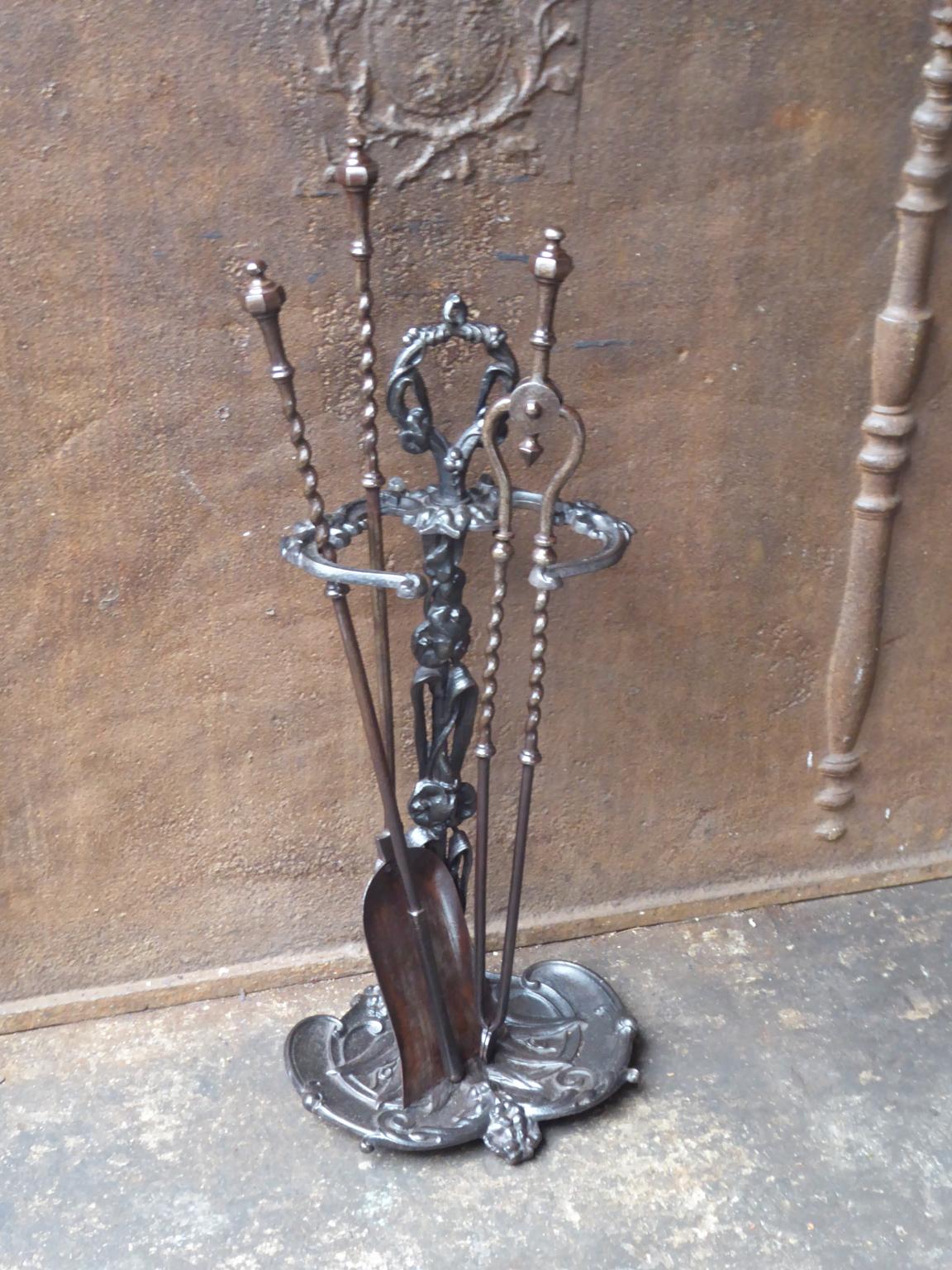 British English Set of Fireplace Tools, Victorian Companion Set, 19th Century For Sale