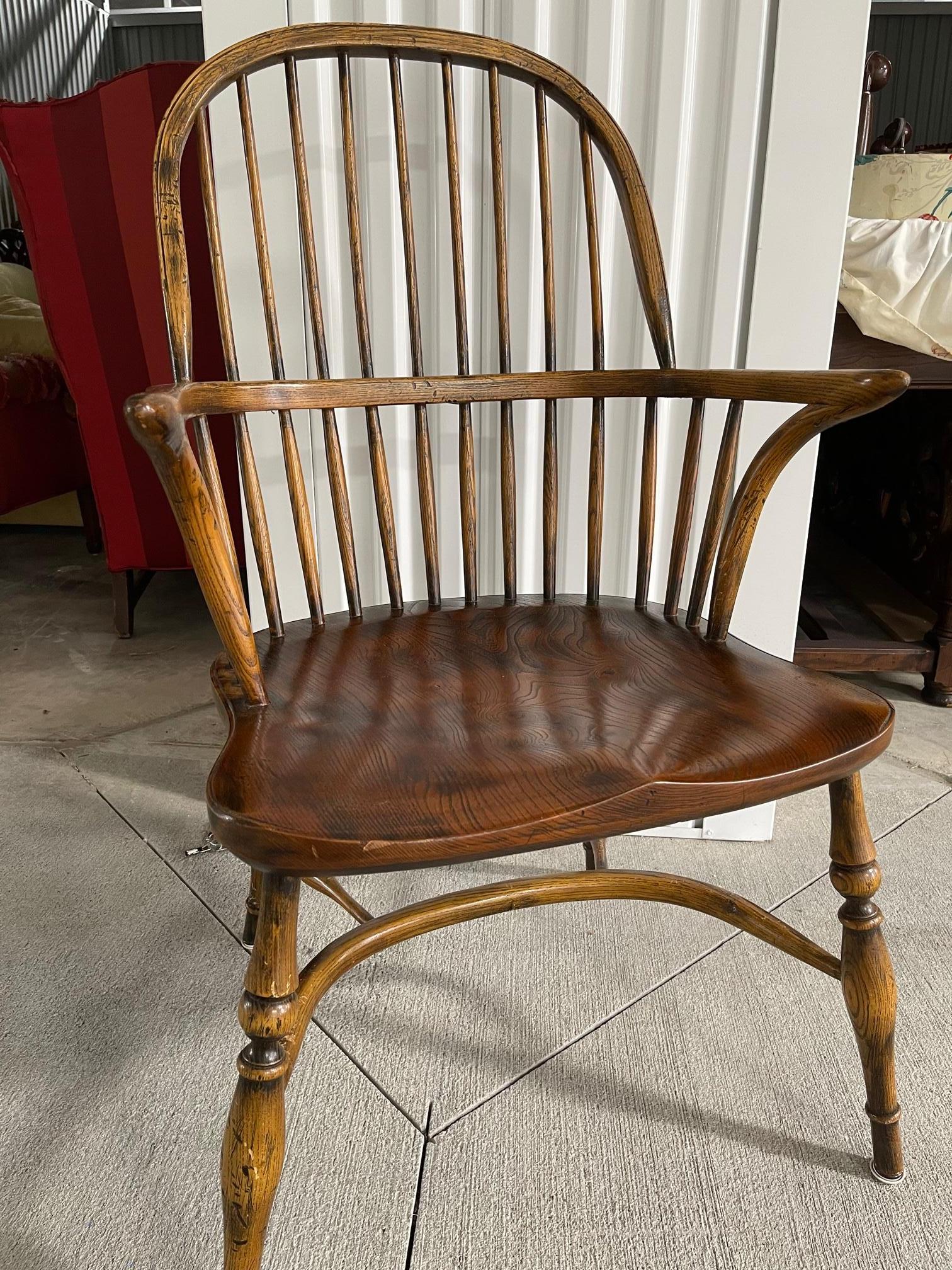 English Set of Four Windsor Oak Chairs, 20th Century 7