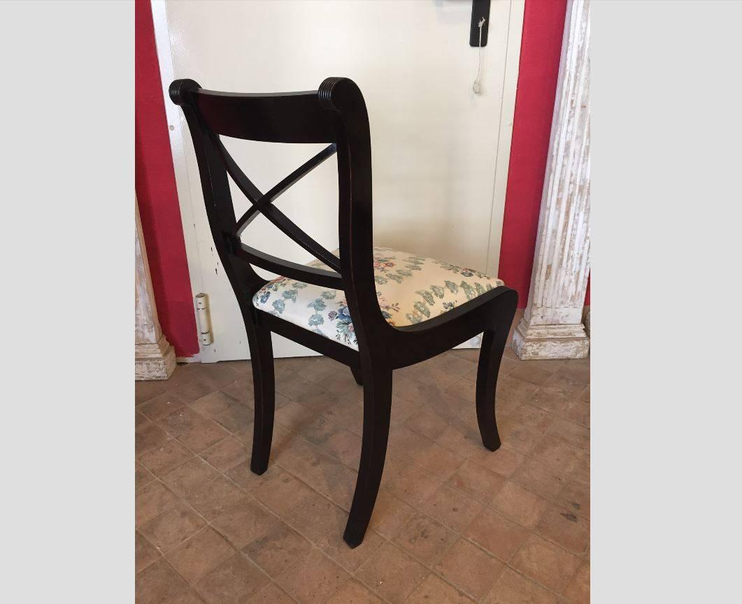 English Set of Six Regency Ebonized Chairs with Floral Fabric Seat from 1860s For Sale 4