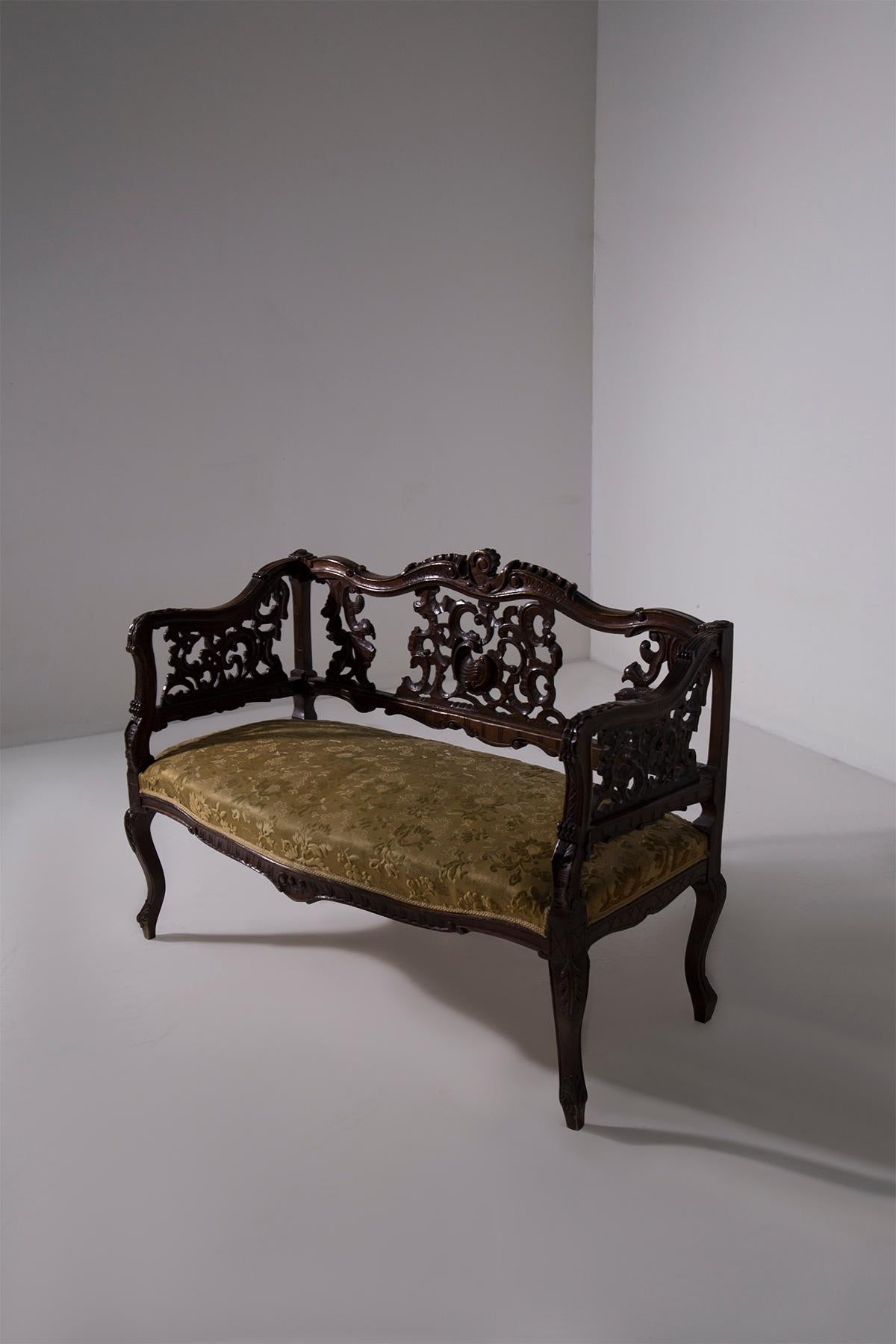 settee ingles vintage en madera y tela en venta 7