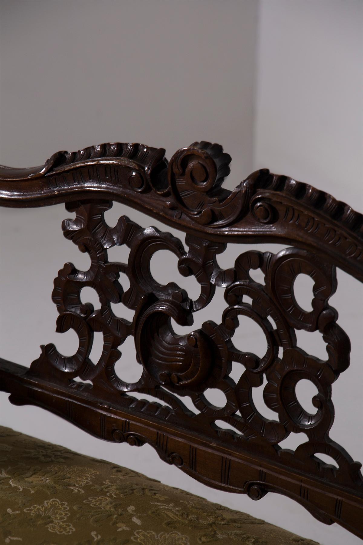 settee ingles vintage en madera y tela Art Nouveau en venta