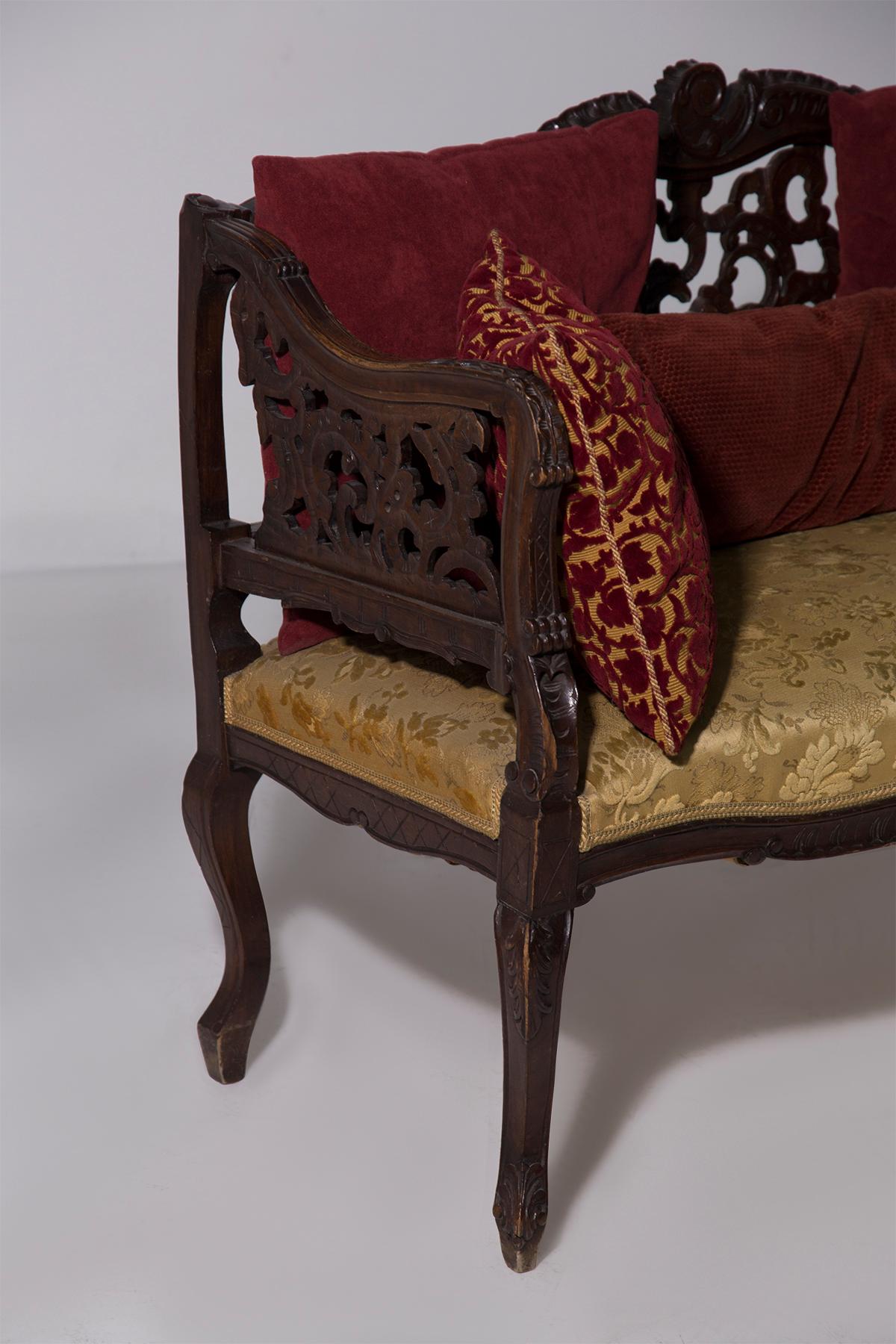 settee ingles vintage en madera y tela en venta 1