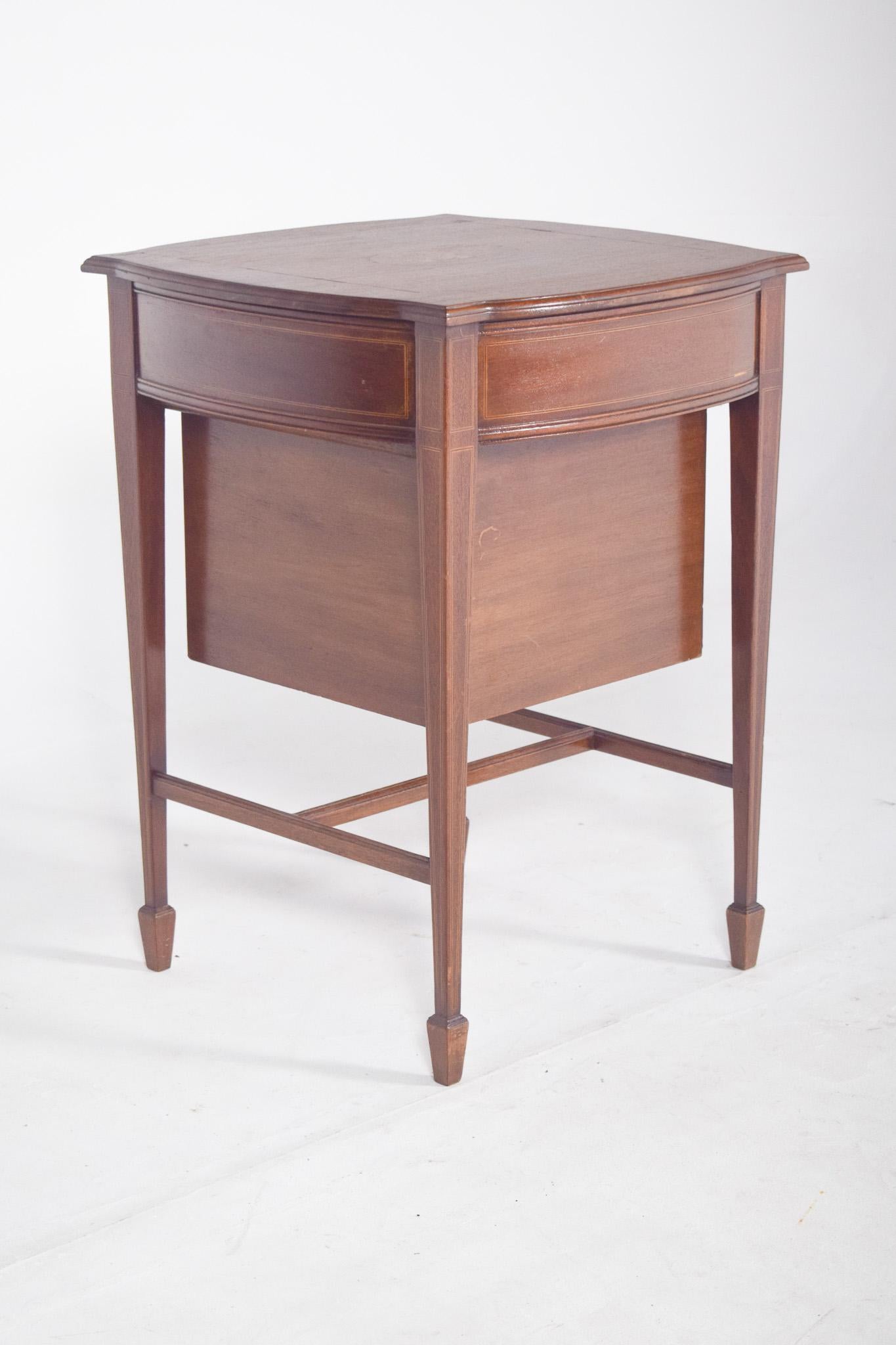 English Sewing Table with One Drawer and One Basket For Sale 6