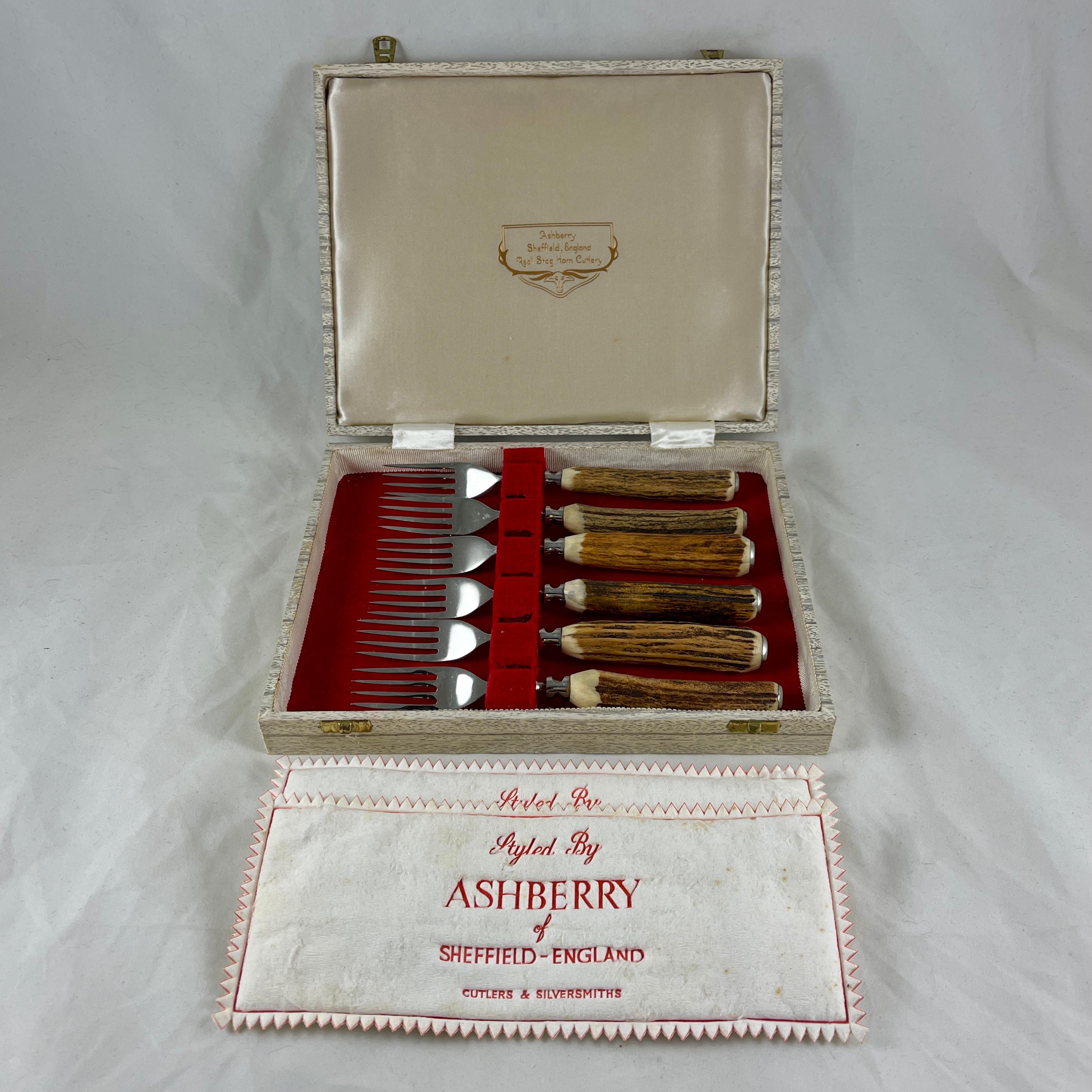 A set of six, natural stag horn handled forks with silver mounted end caps, Phillip Ashberry & Son, Sheffield, England, circa 1900.

The set is in the original fitted presentation case showing the makers mark. The cutlery looks to have been rarely