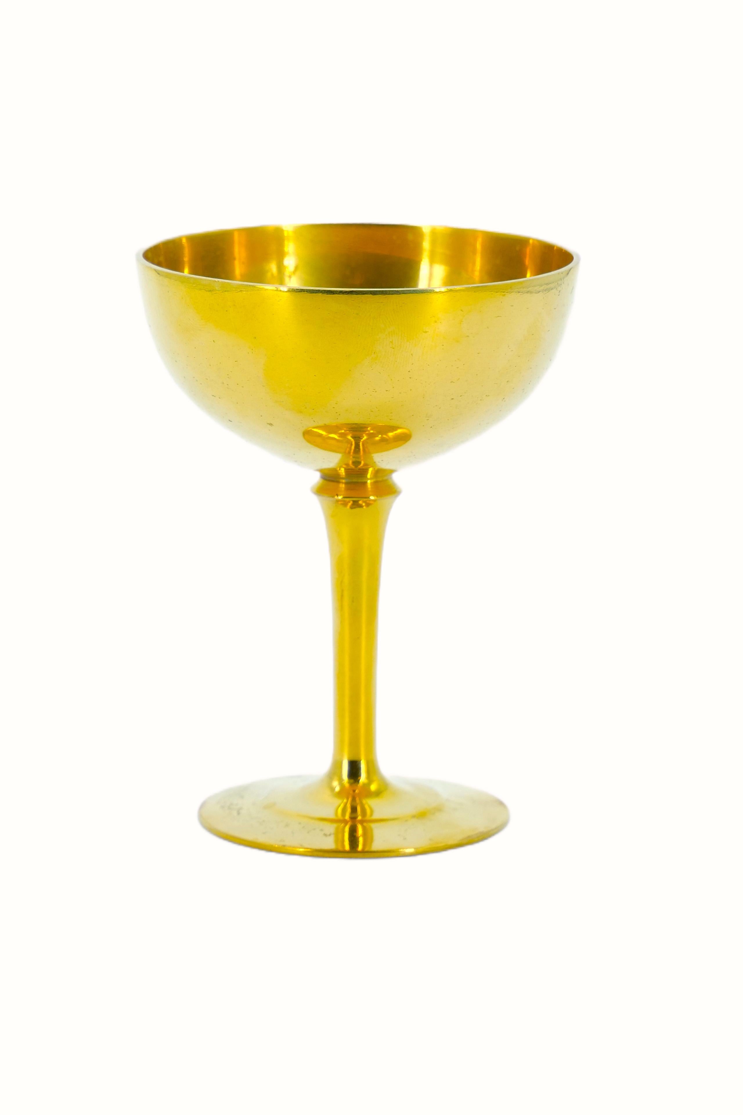 English Sheffield Gilt Champagne coupe / Wine Goblets Service / 14 People In Good Condition For Sale In Tarry Town, NY